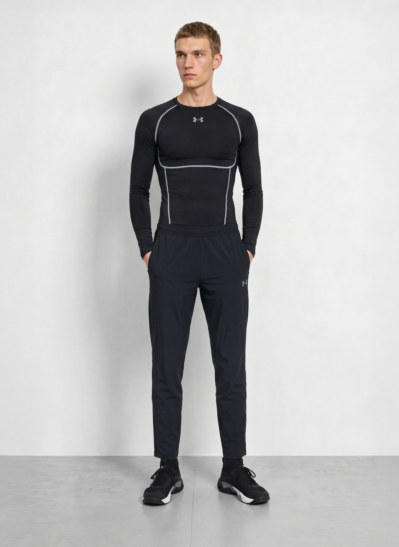 UNDER ARMOUR Funktionsshirt HEATGEAR® ELITE: SCHWARZ / WEISS