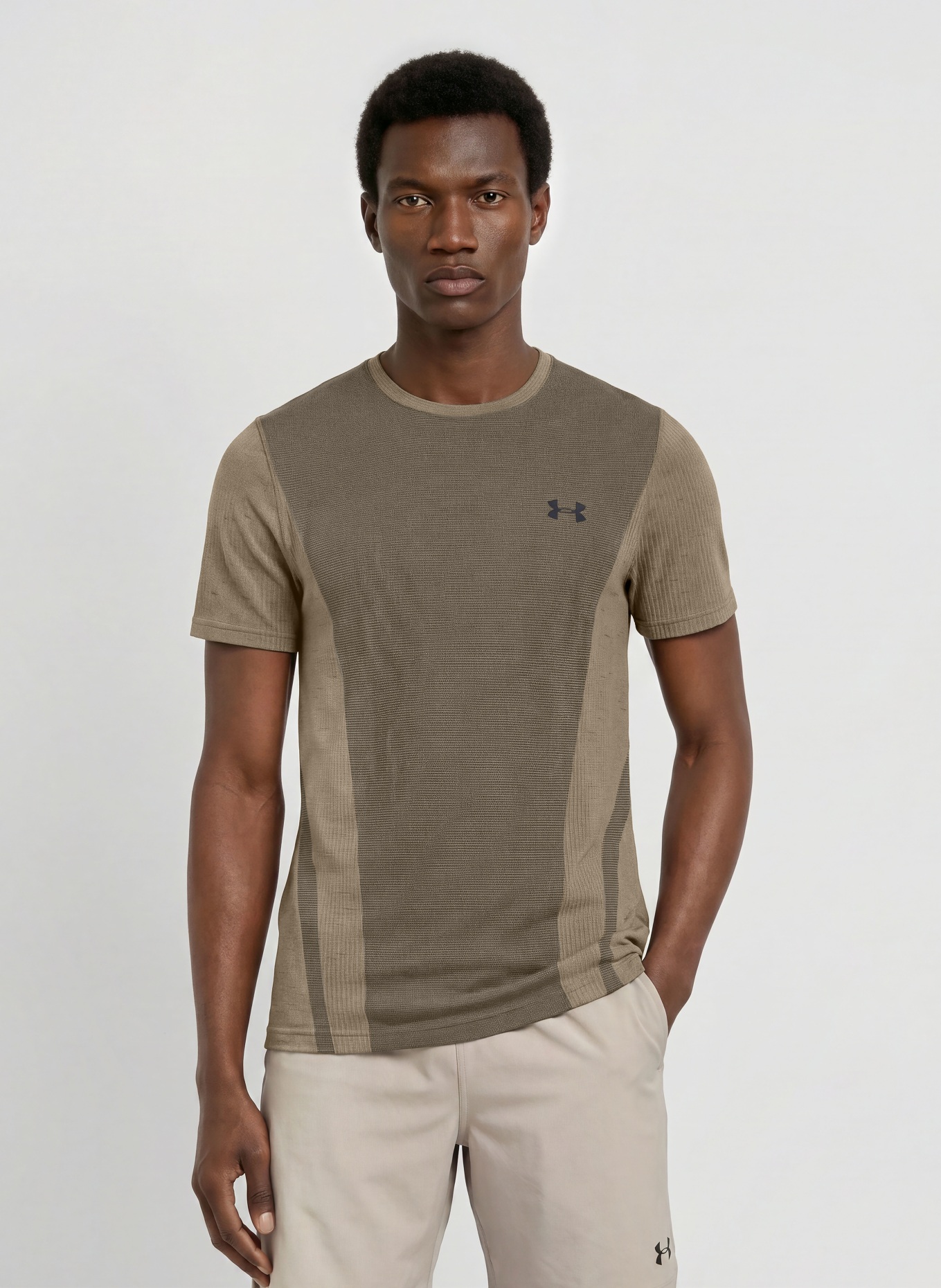 UNDER ARMOUR Funktionsshirt UA VANISH SEAMLESS: KHAKI / SCHWARZ
