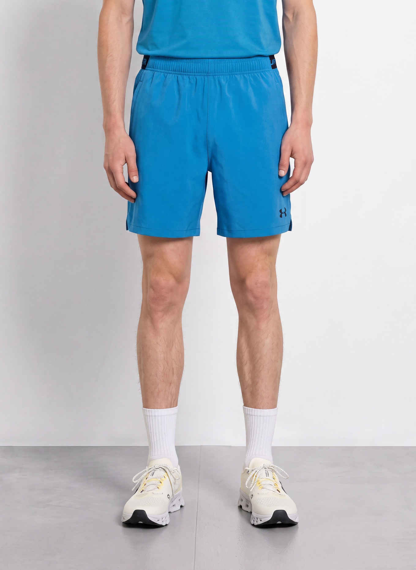UNDER ARMOUR Trainingsshorts UA VANISH WOVEN 2.0: BLAU / SCHWARZ