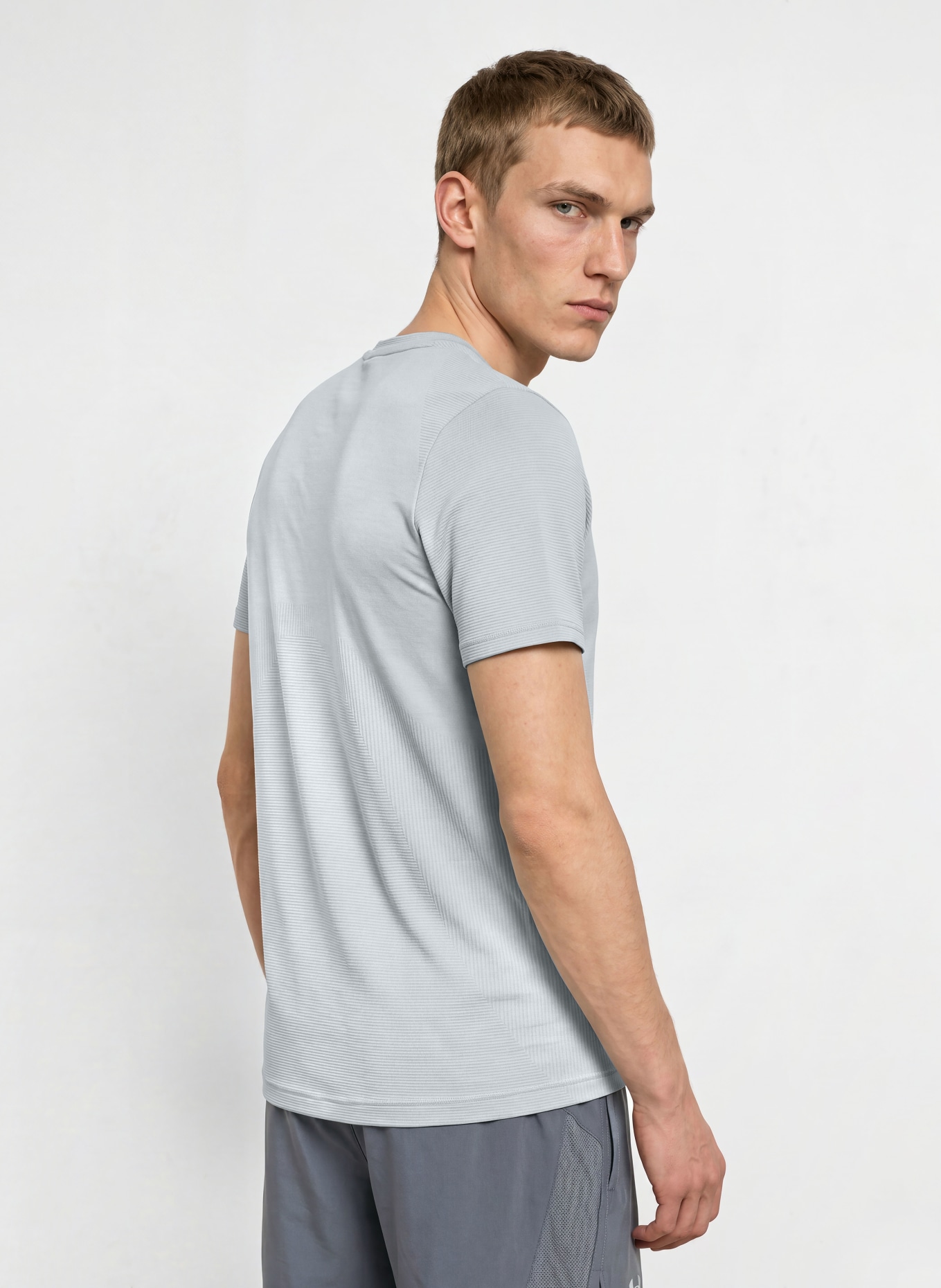 UNDER ARMOUR Funktionsshirt UA VANISH ELITE SEAMLESS: GRAU / SCHWARZ