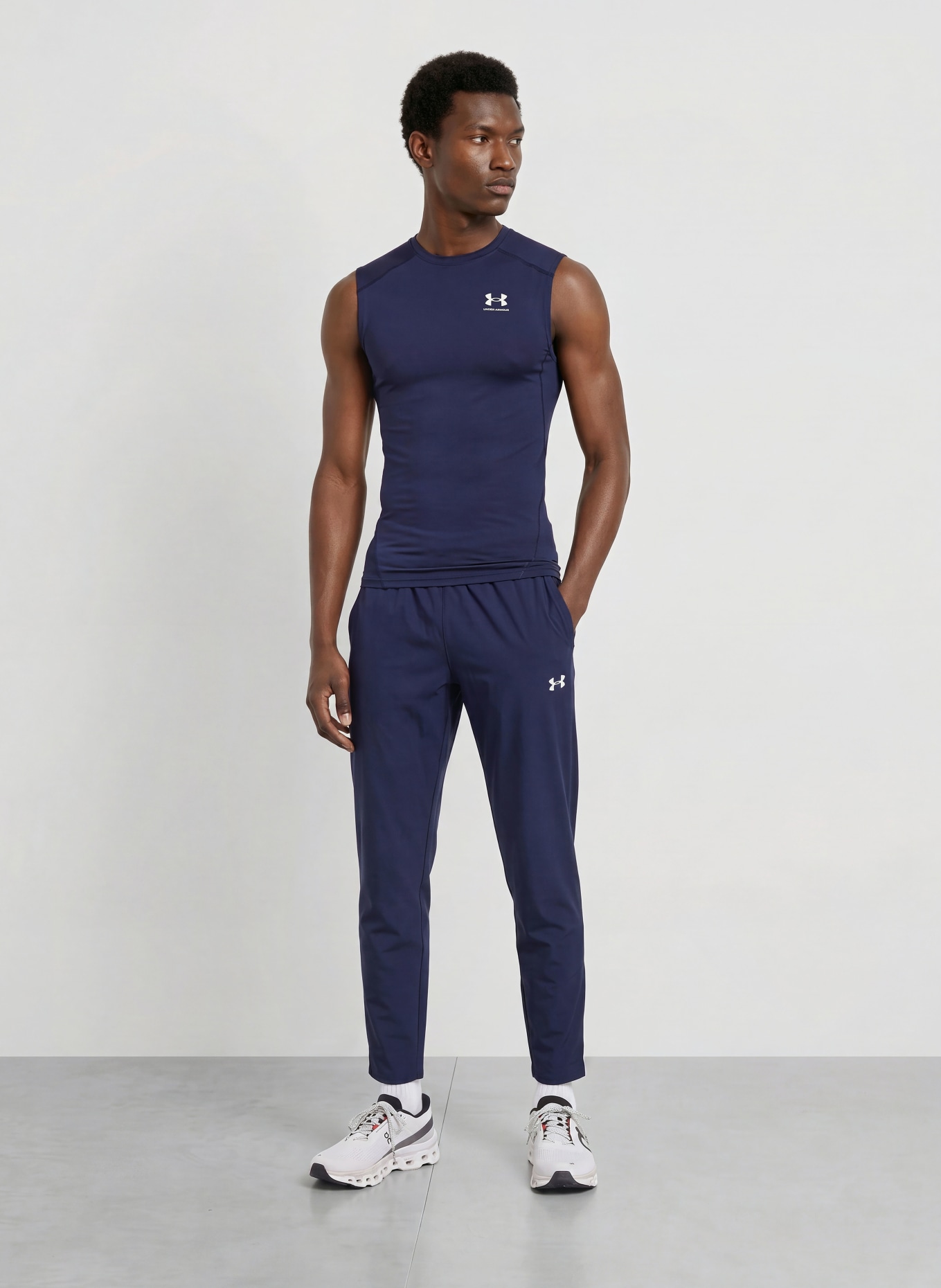 UNDER ARMOUR Trainingshose UA VANISH TRAINING: DUNKELBLAU / WEISS / SCHWARZ