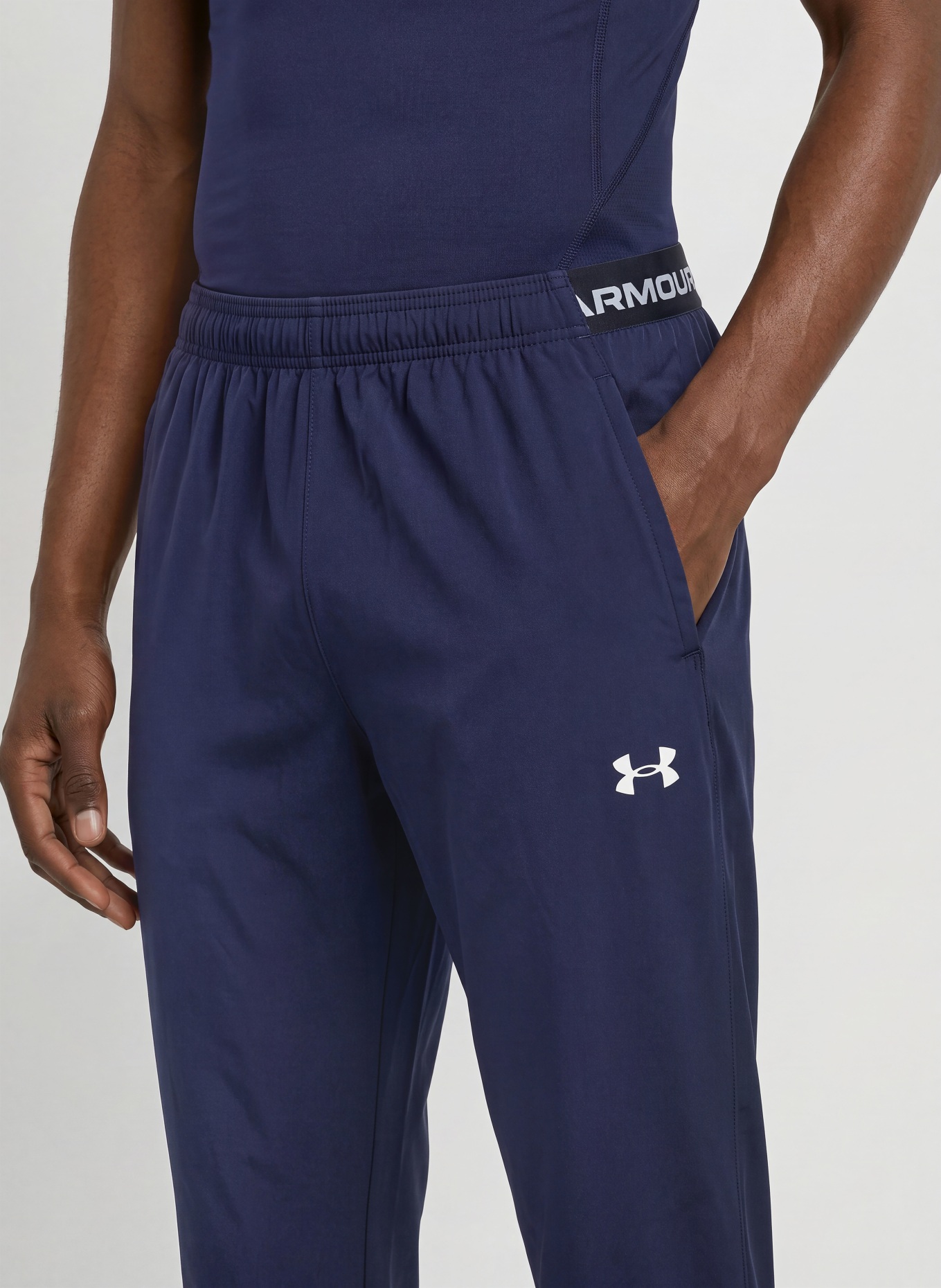 UNDER ARMOUR Trainingshose UA VANISH TRAINING: DUNKELBLAU / WEISS / SCHWARZ