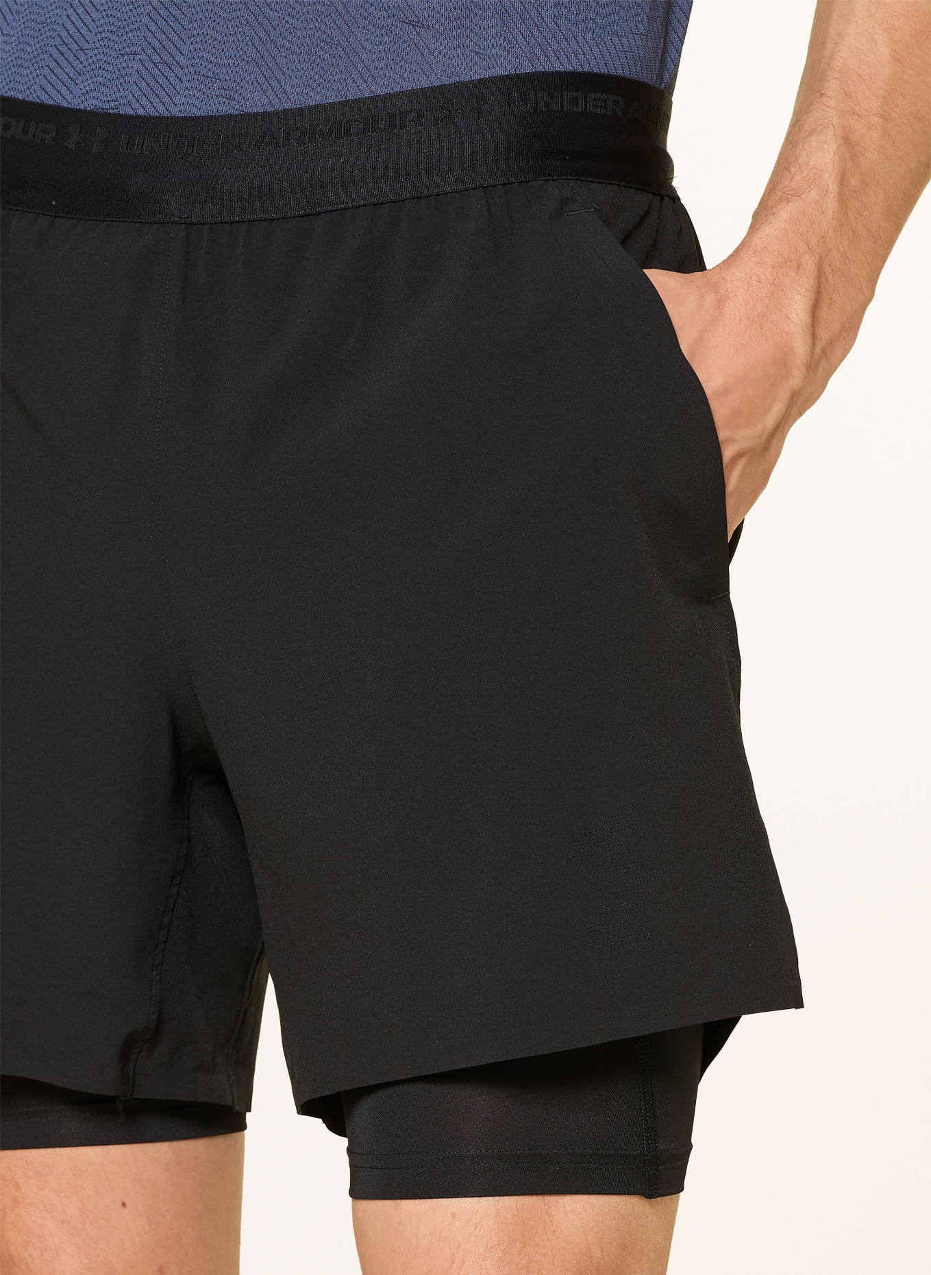 UNDER ARMOUR 2 v 1 tréninkové šortky UA VANISH ELITE: ČERNÁ