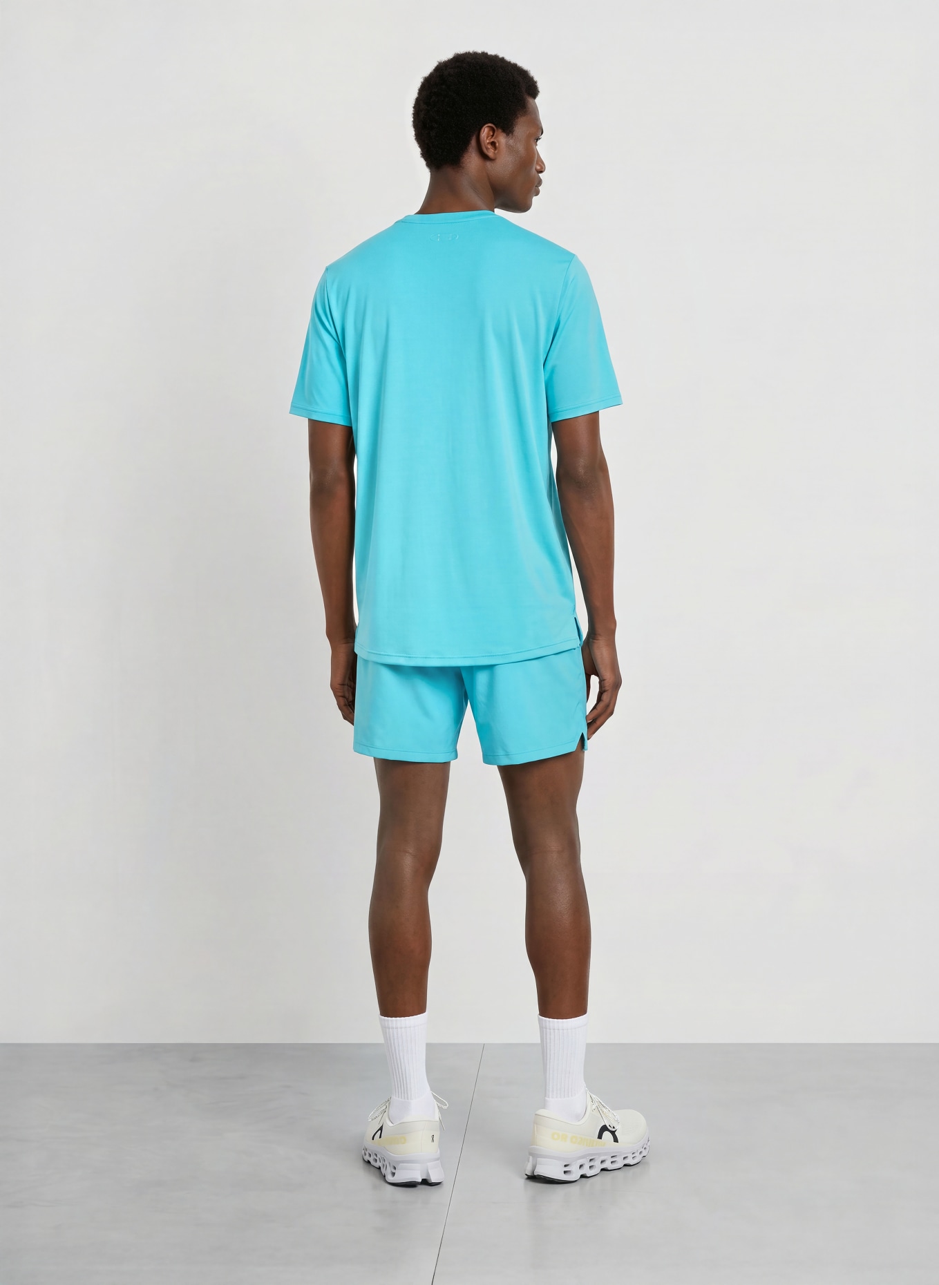 UNDER ARMOUR Trainingsshorts UA VANISH WOVEN 2.0: NEONBLAU / SCHWARZ