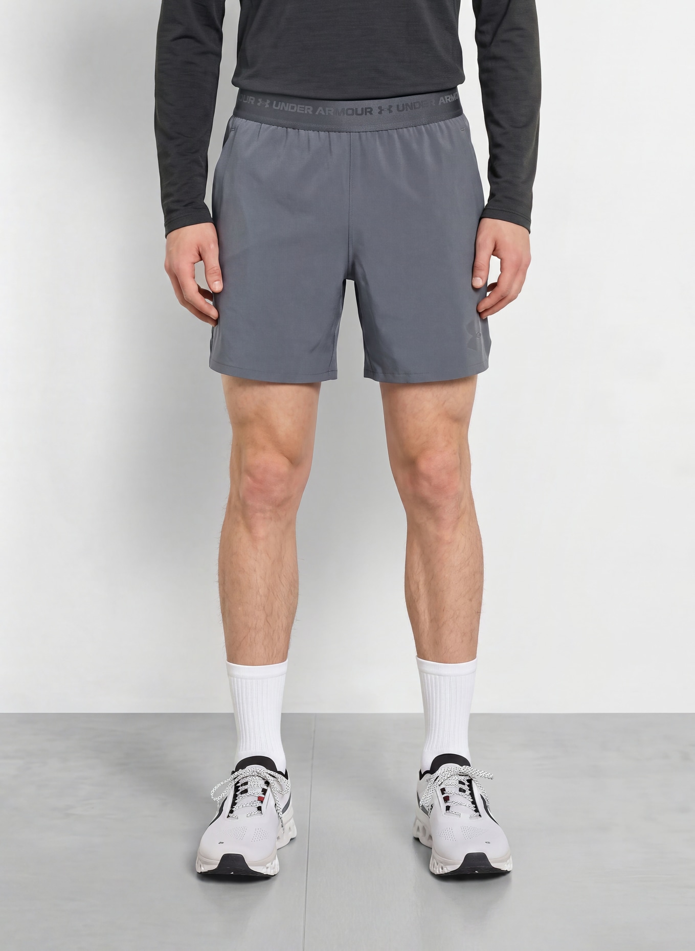 UNDER ARMOUR Trainingsshorts UA VANISH ELITE: GRAU