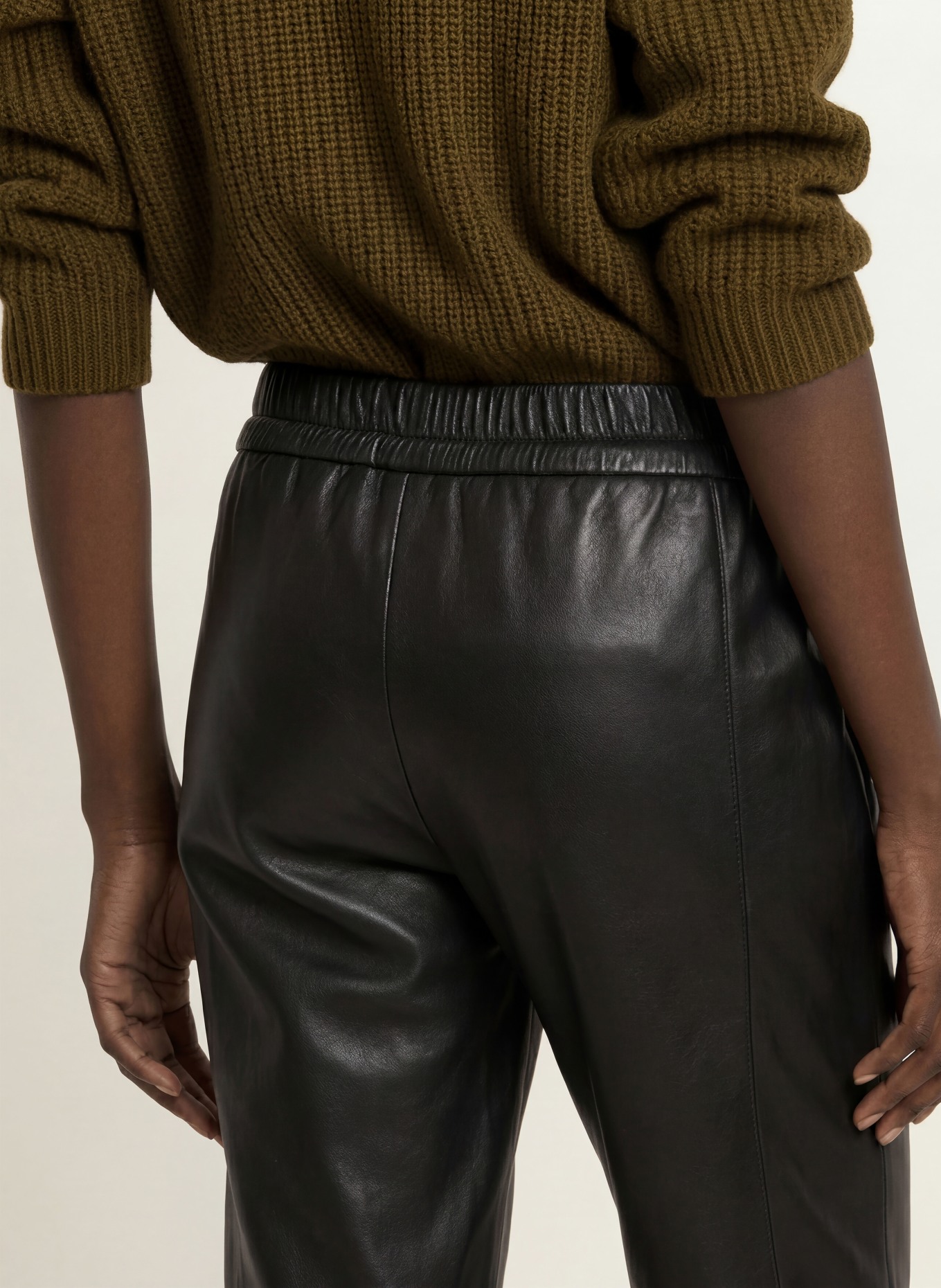 MARC CAIN 7/8-bukser RANCHI i læderlook: 900 black new