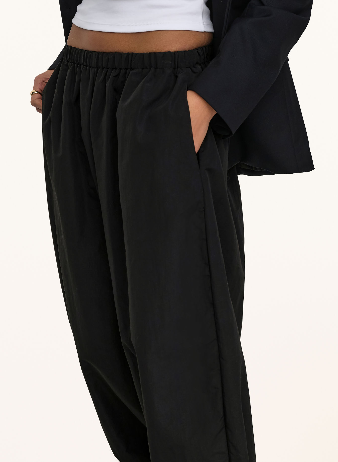 ONLY Trousers: BLACK