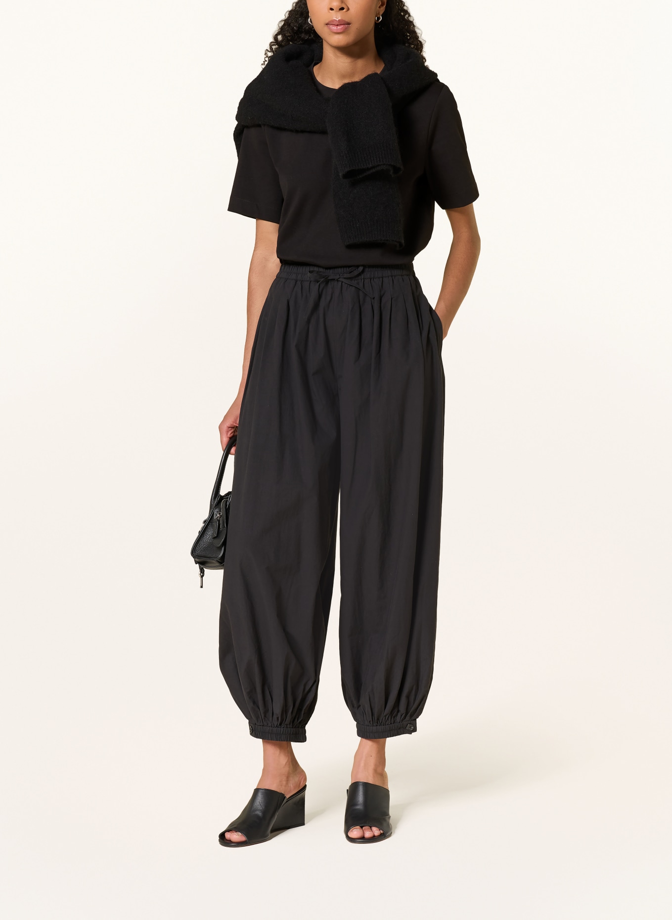 ARKET T-shirt: BLACK