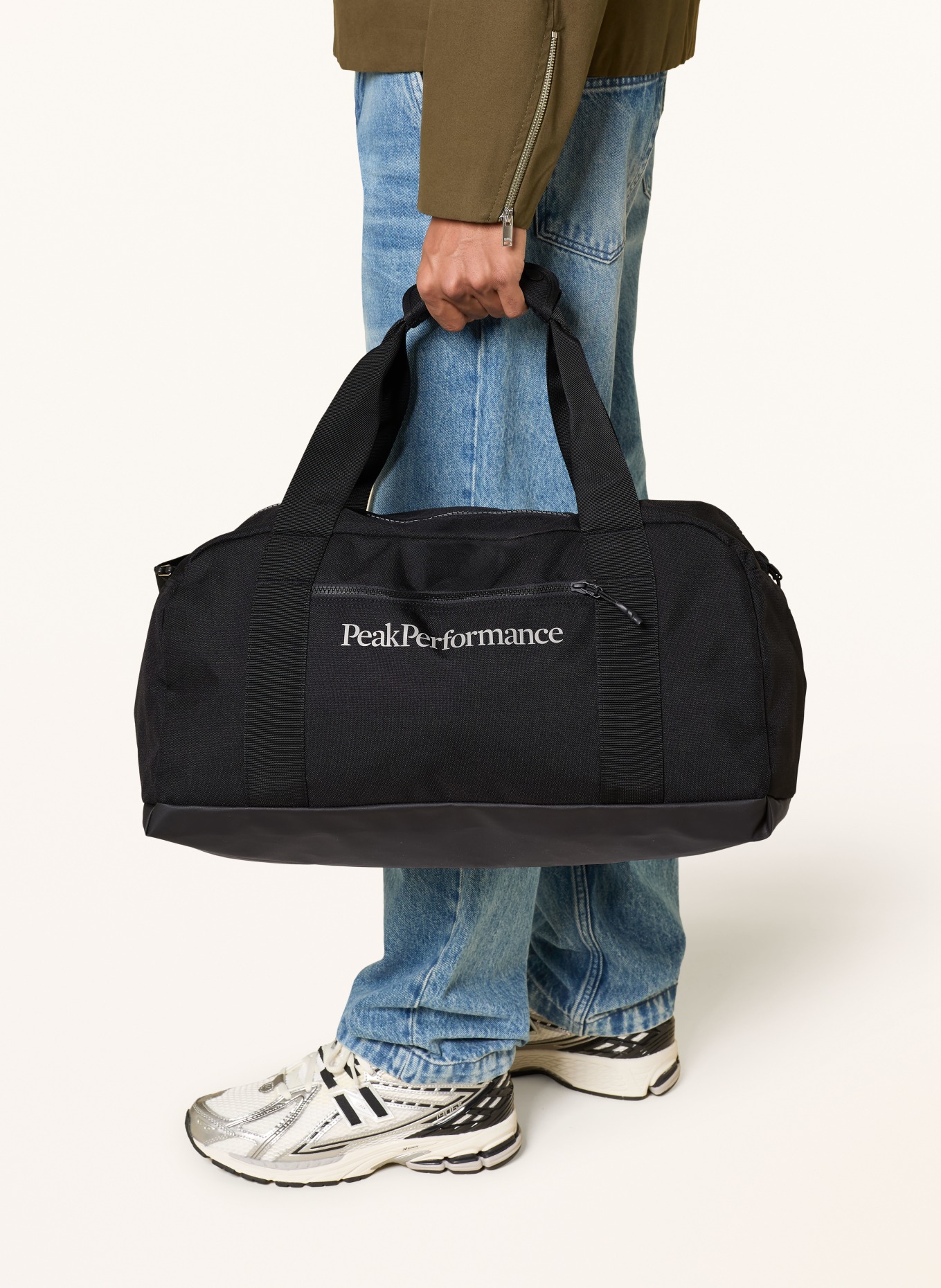 Peak Performance Sporttas DETOUR: ZWART