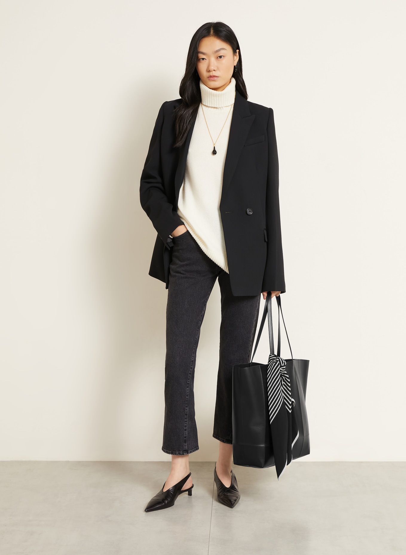 TOTEME Shopper: ZWART