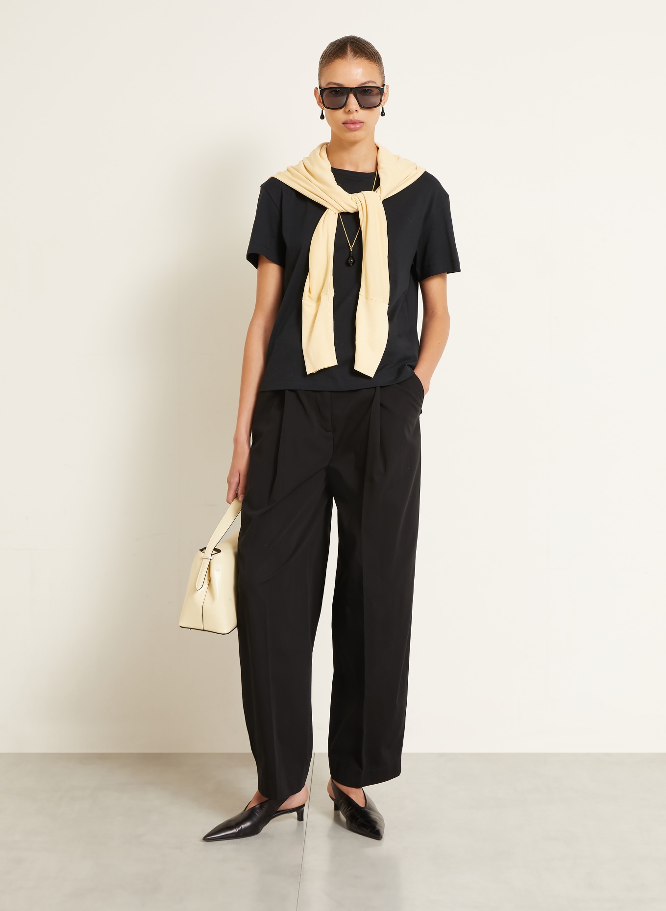 TOTEME T-shirt: BLACK