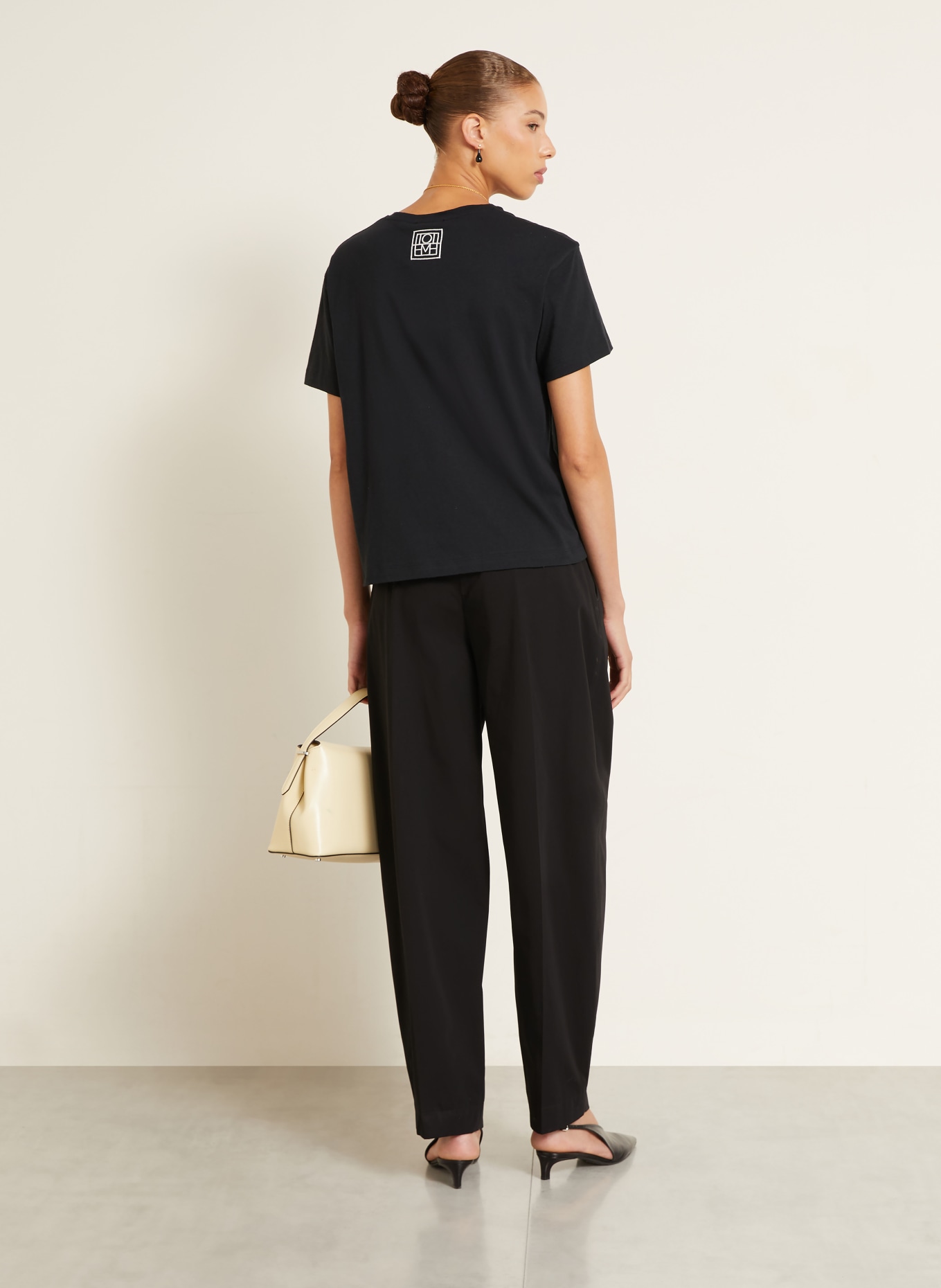 TOTEME T-shirt: BLACK