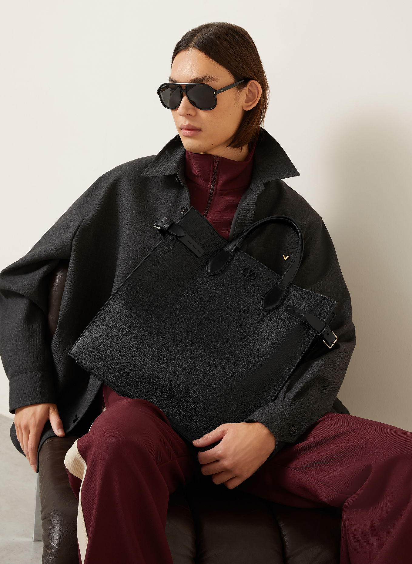 VALENTINO GARAVANI Sac à main ANTIBES MEDIUM: NOIR / ARGENT