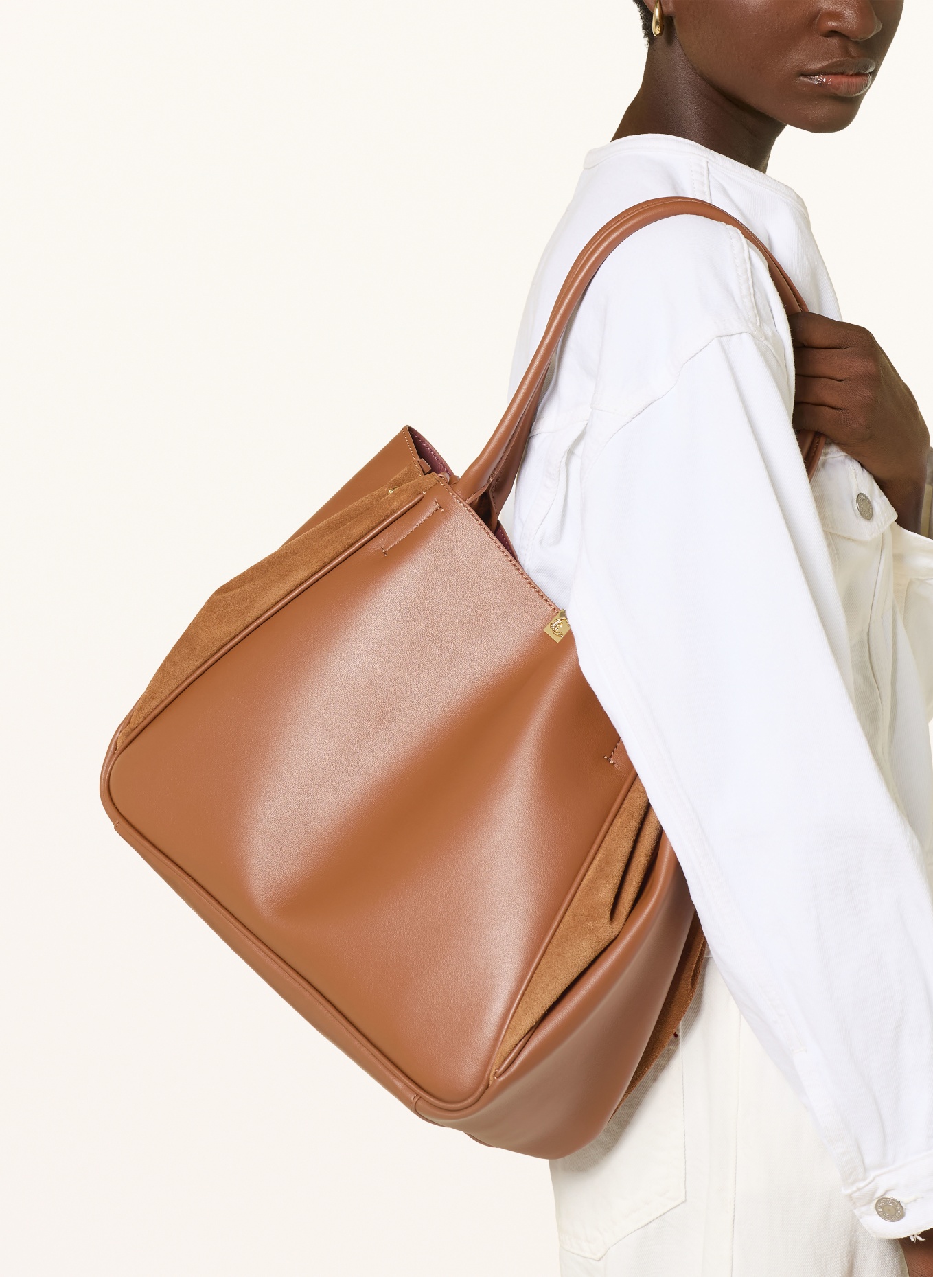 COCCINELLE Shoppers: COGNAC