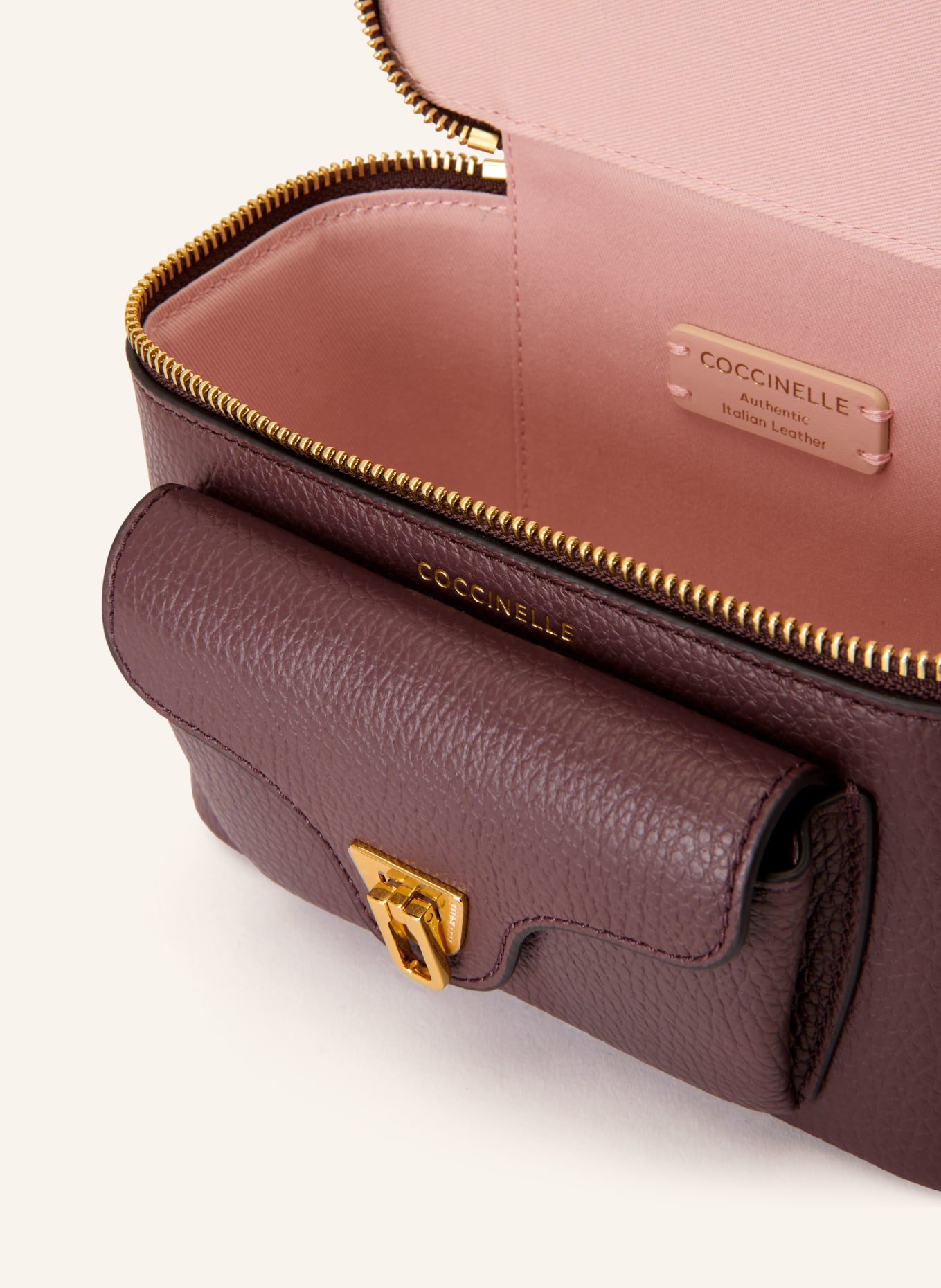 COCCINELLE Schoudertas: MARRON FONCÉ / GOUD