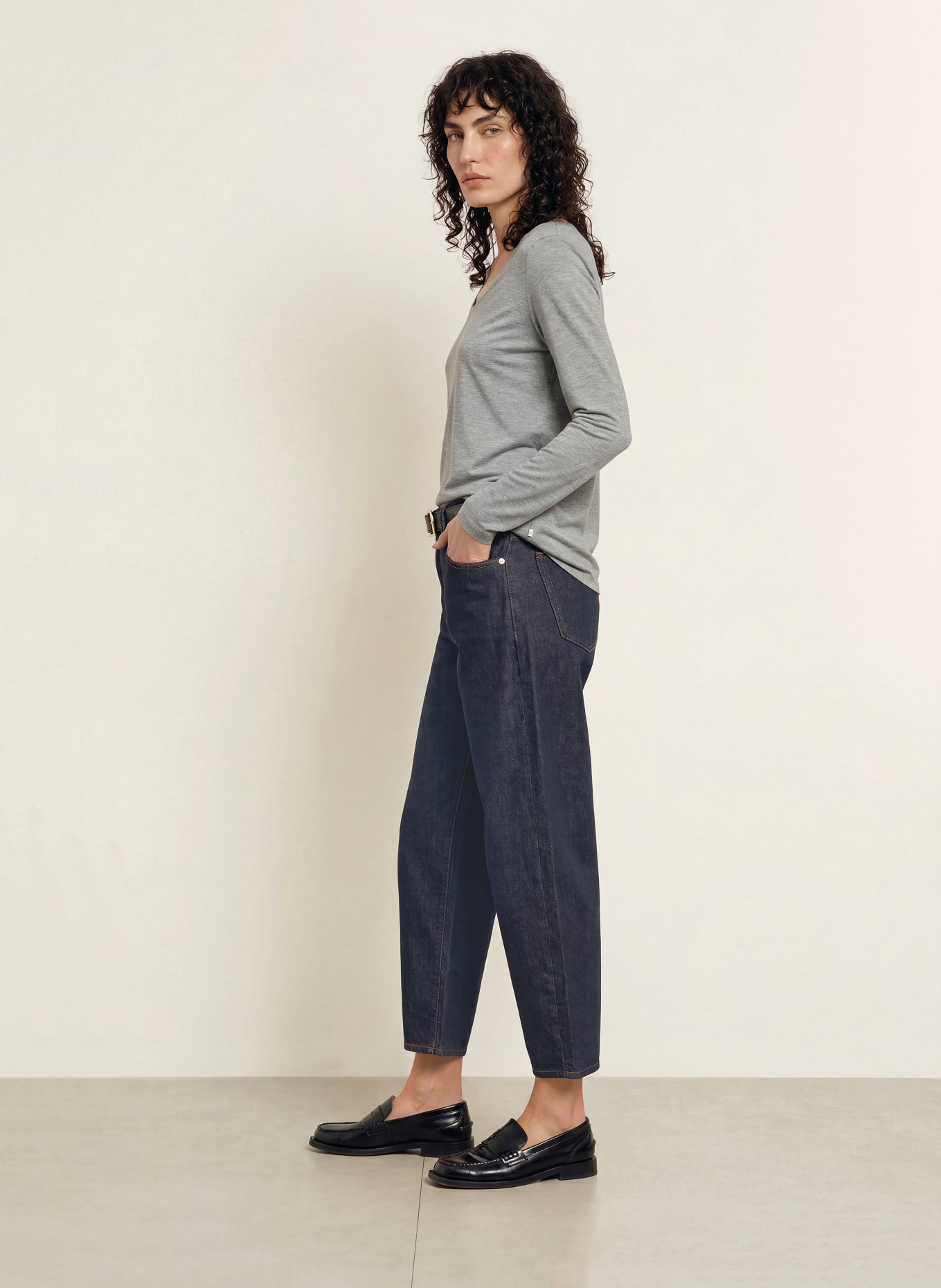 CLOSED Longsleeve: GRAU