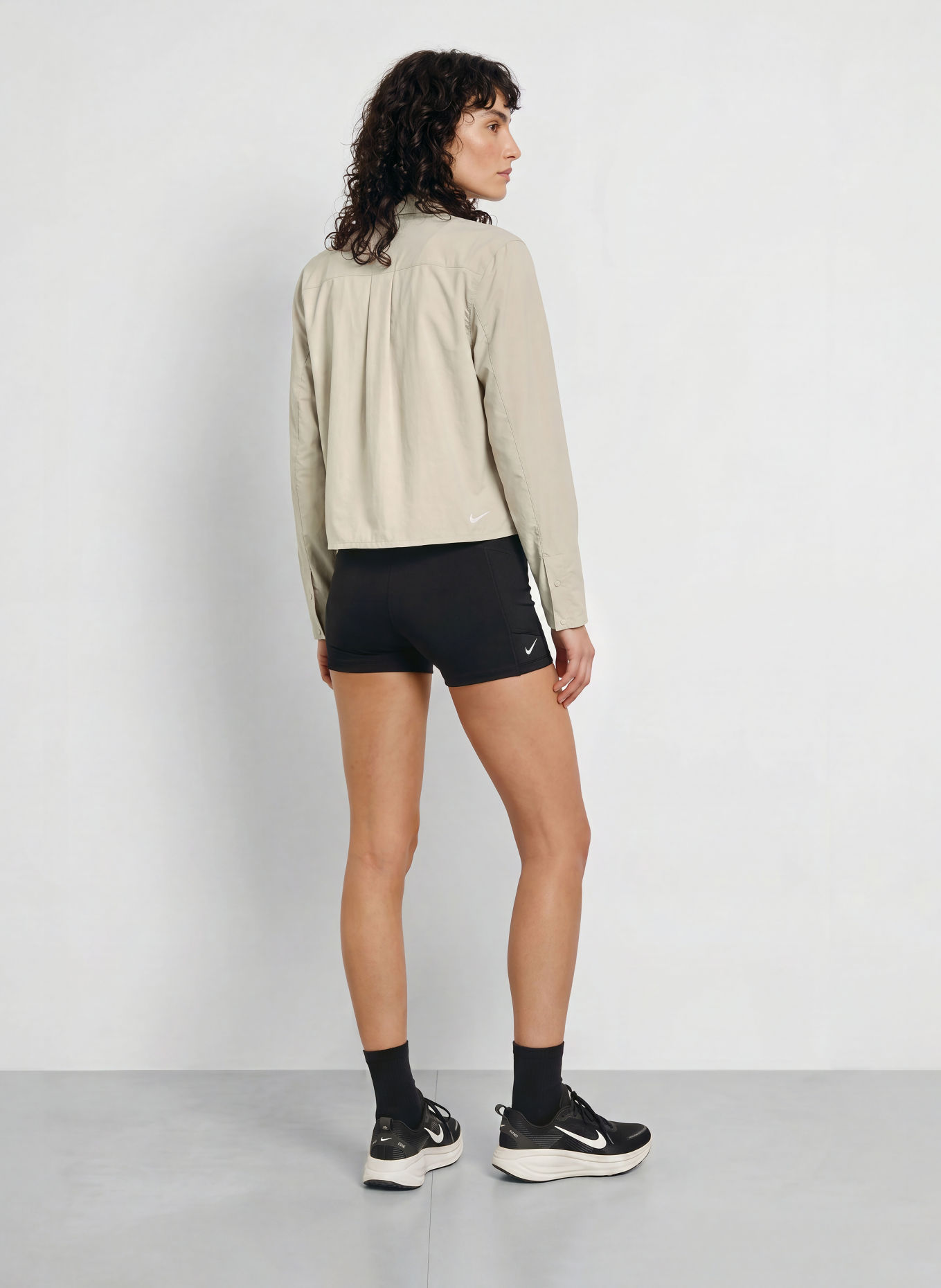 Nike Laufjacke ACG AIREEZ: BEIGE
