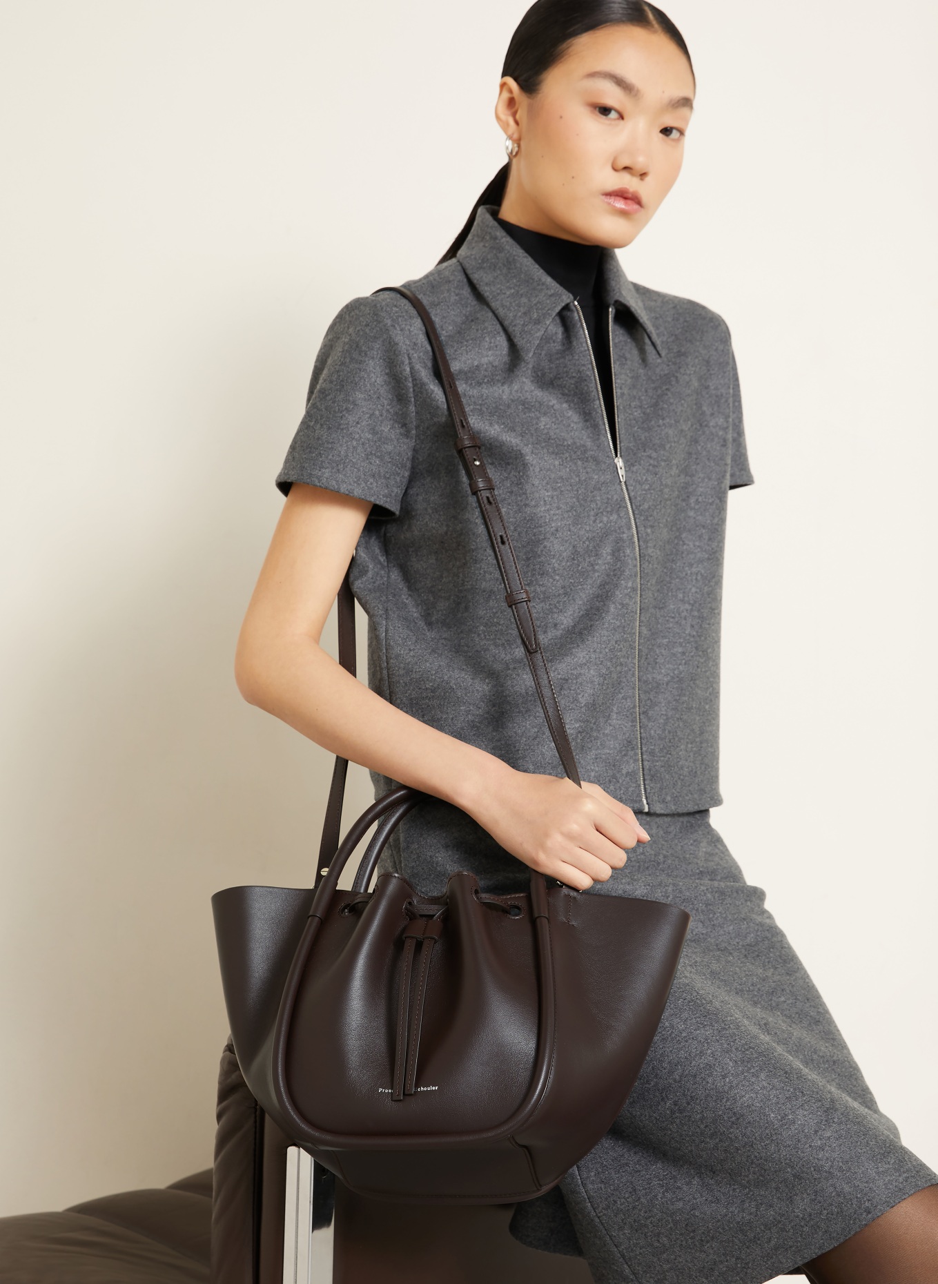 Proenza Schouler Schoudertas: MARRON FONCÉ / ZILVER