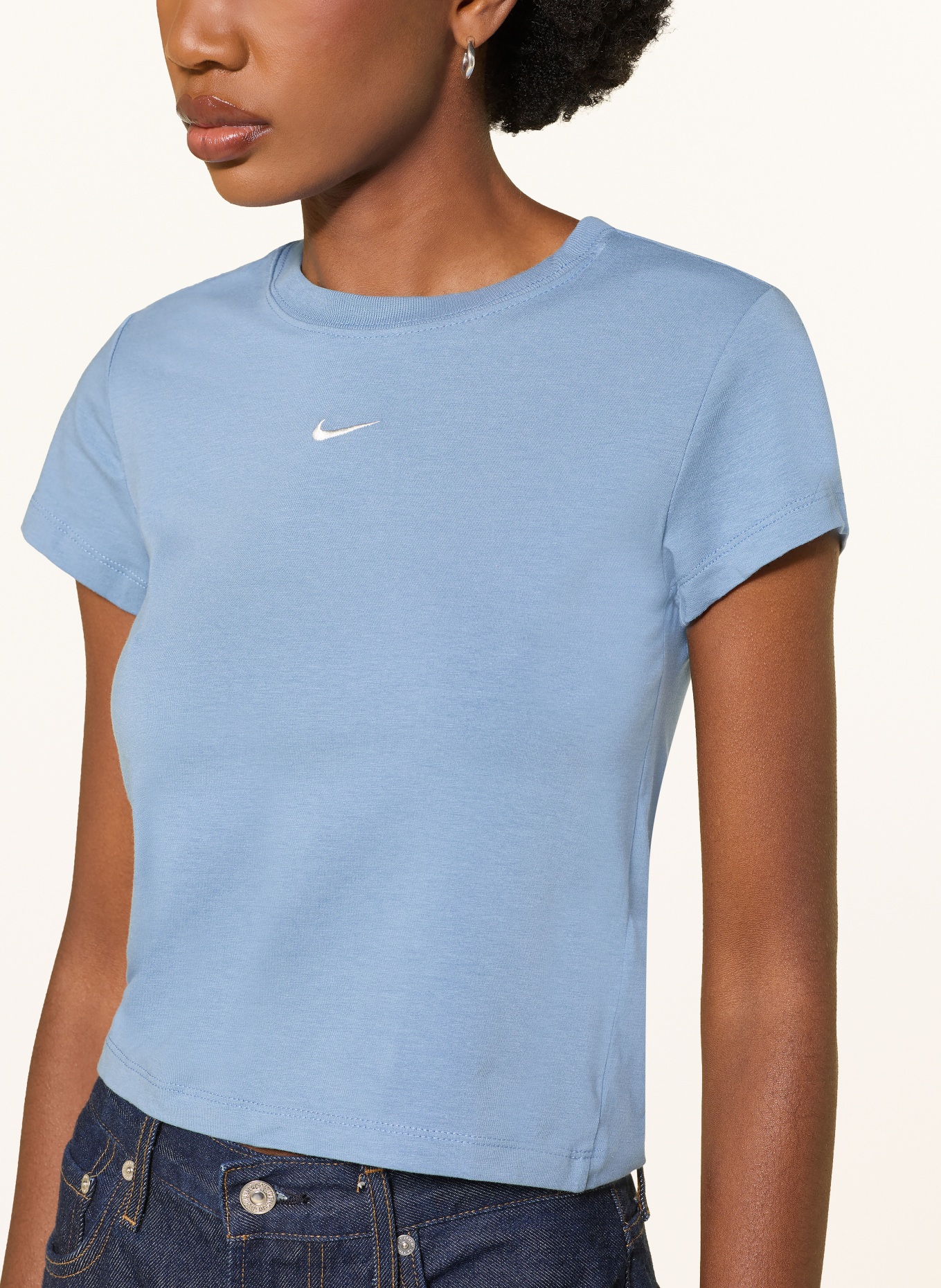 Nike T-Shirt SPORTSWEAR CHILL KNIT: HELLBLAU