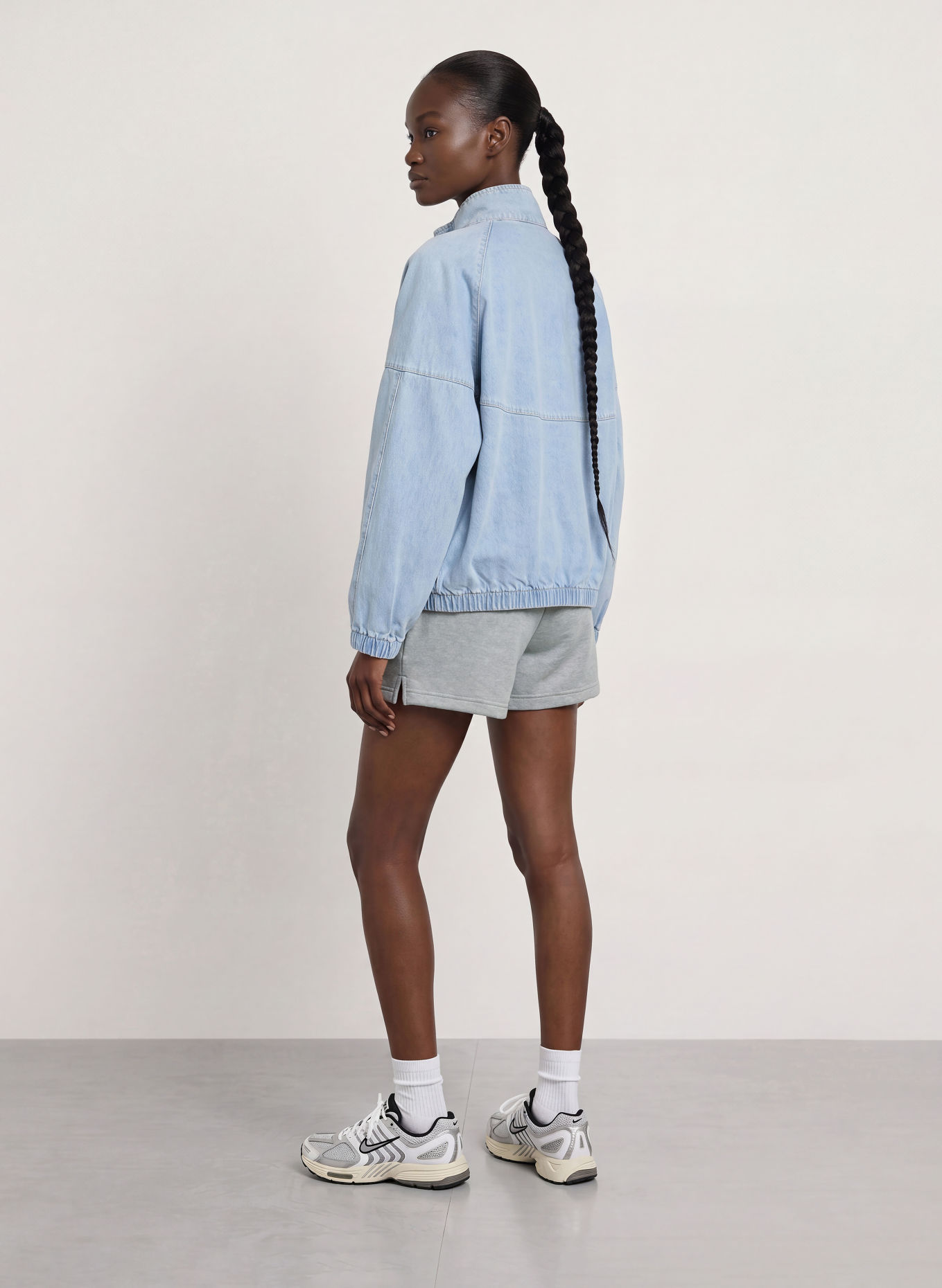 Nike Sweatshorts STUDIO FLEECE: HELLGRAU