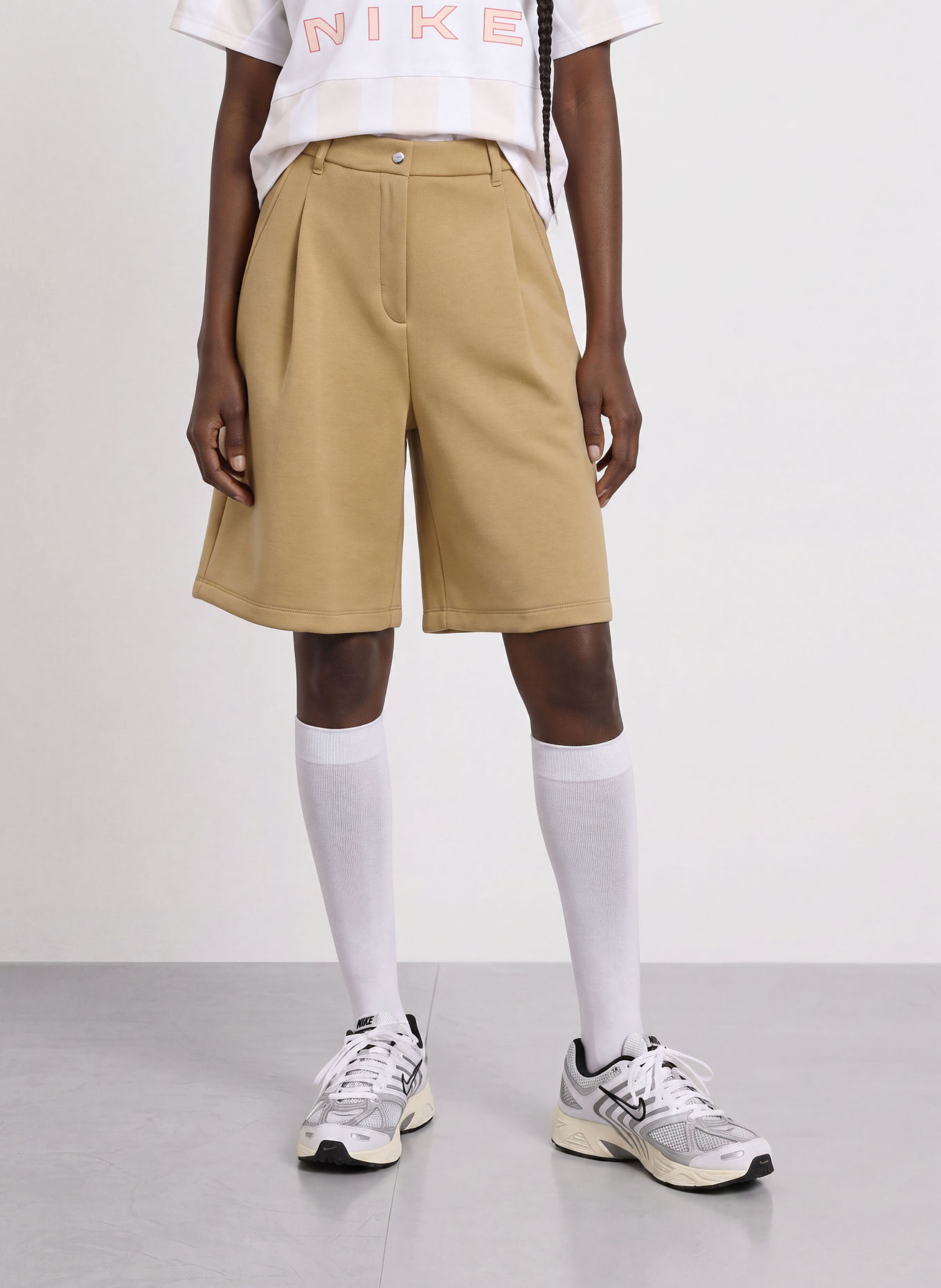 Nike Bermudas PREGAME FLEECE: BEIGE