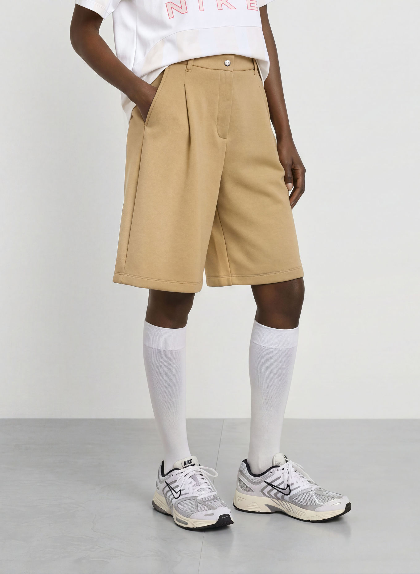 Nike Bermudas PREGAME FLEECE: BEIGE