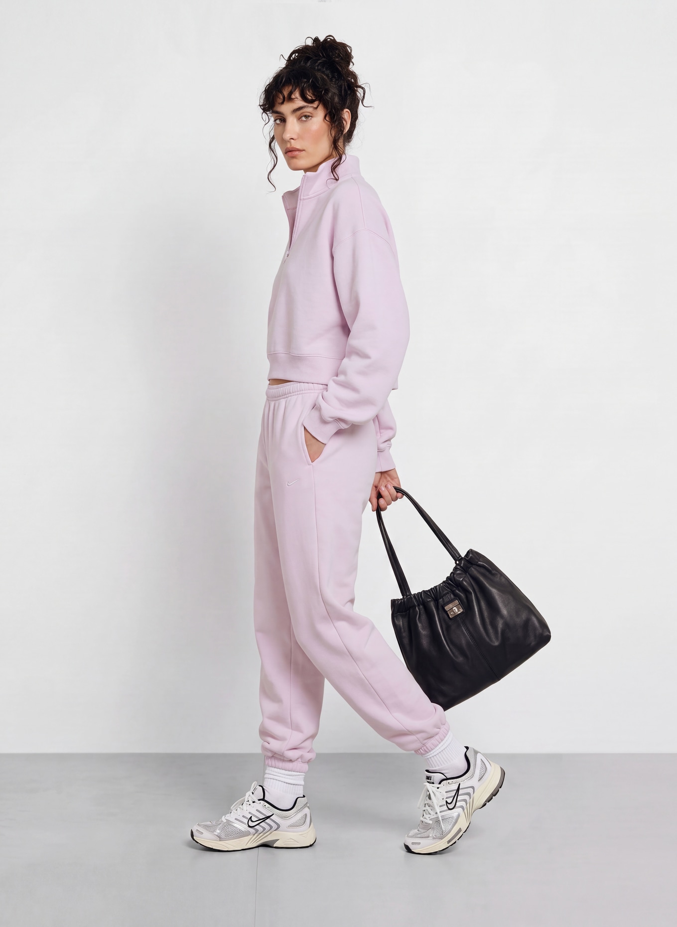 Nike Sweat-Troyer STUDIO: HELLROSA