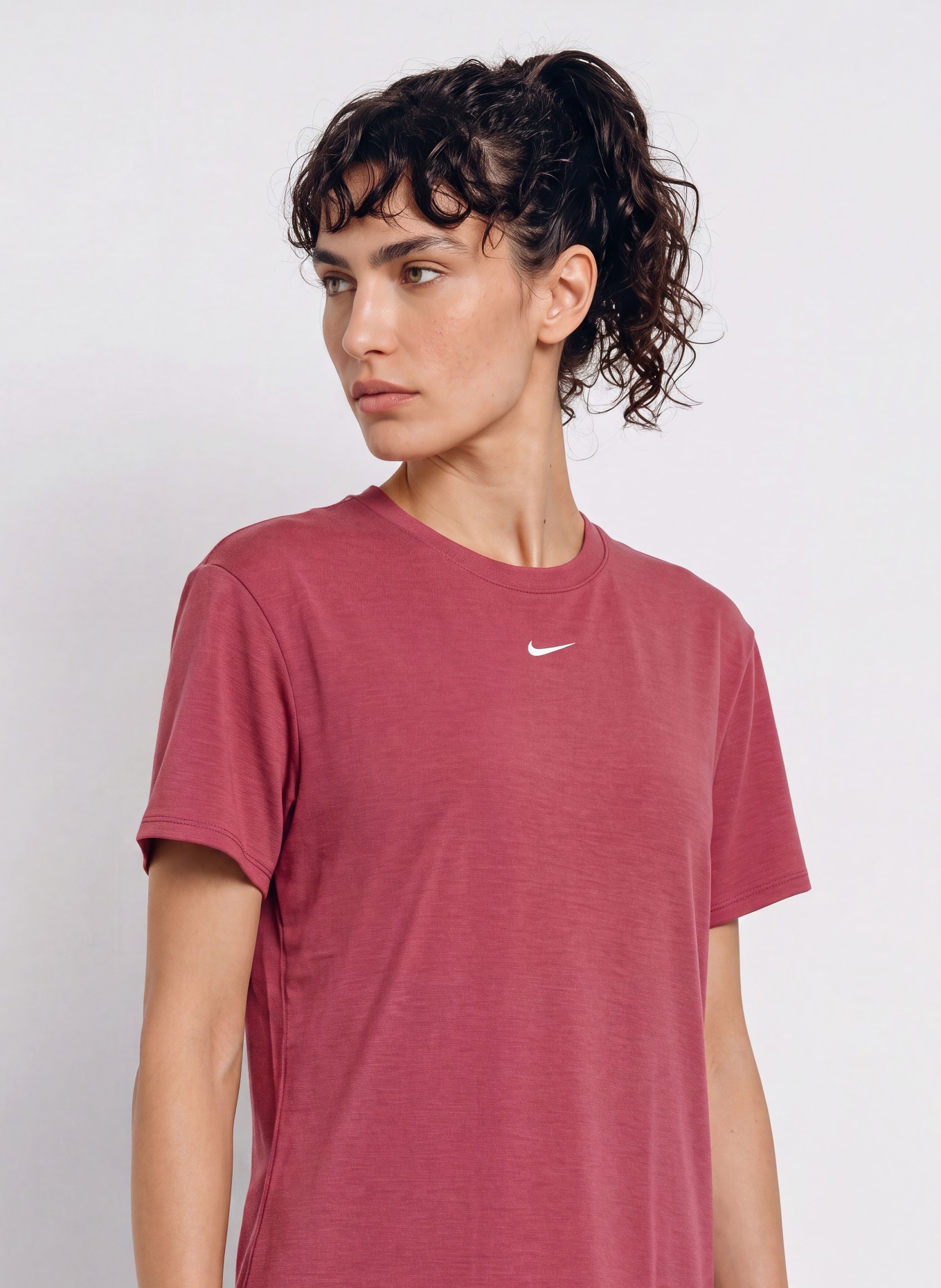 Nike Funktionsshirt ONE RELAXED: DUNKELROT