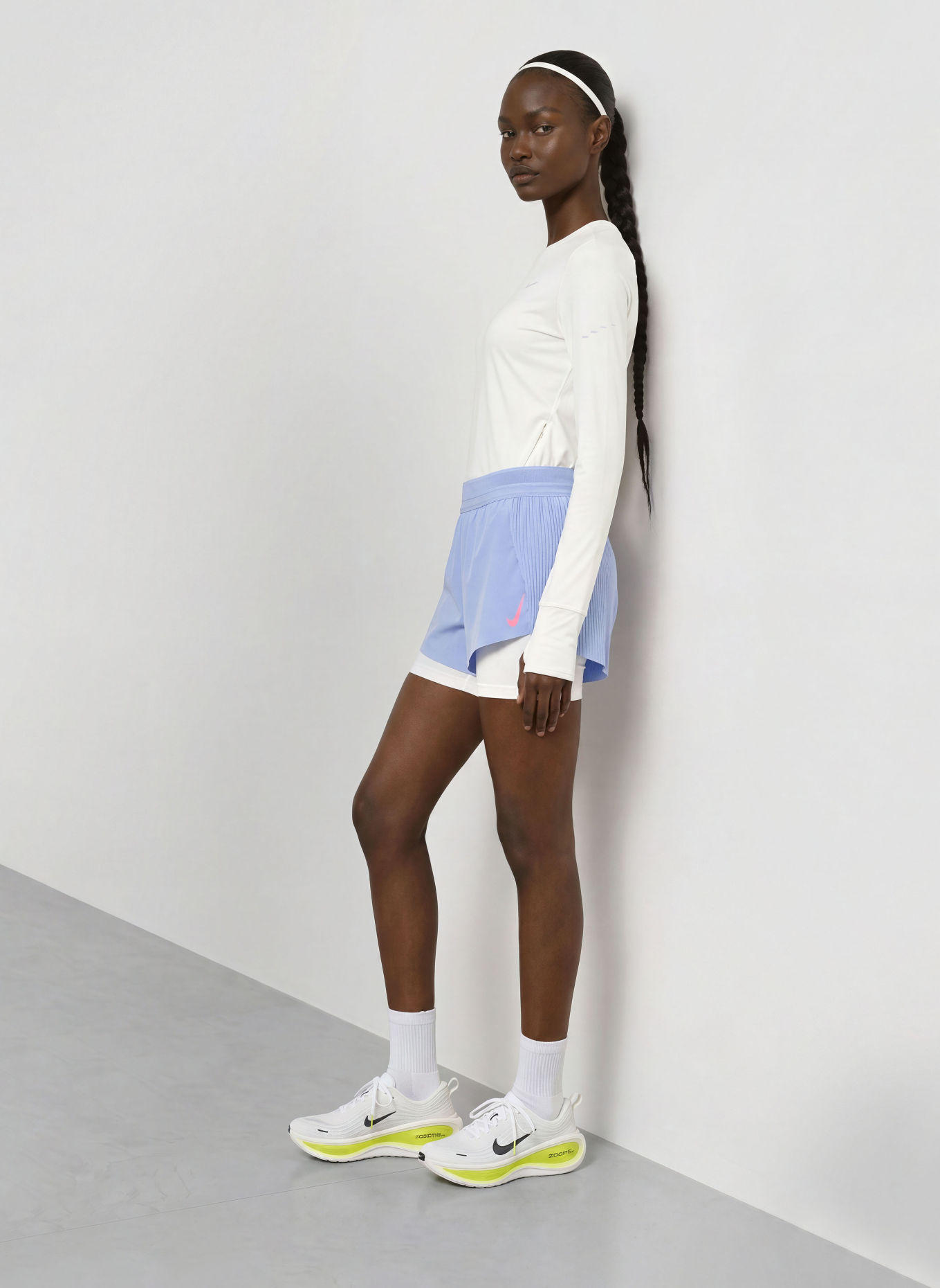 Nike Short de course 2-en-1 AEROSWIFT: BLEU CLAIR