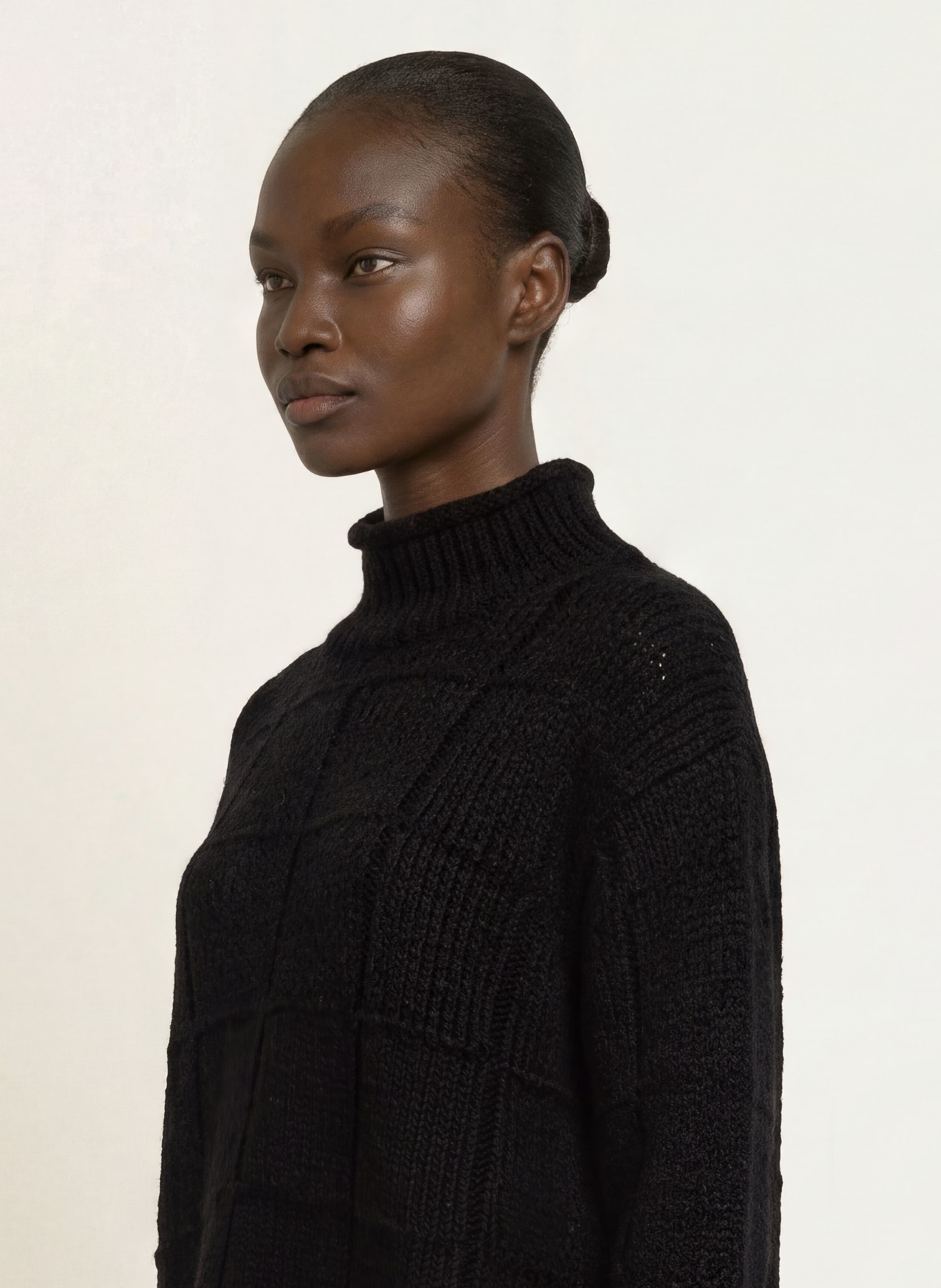 MARC CAIN Sweter z alpaki: 900 black new