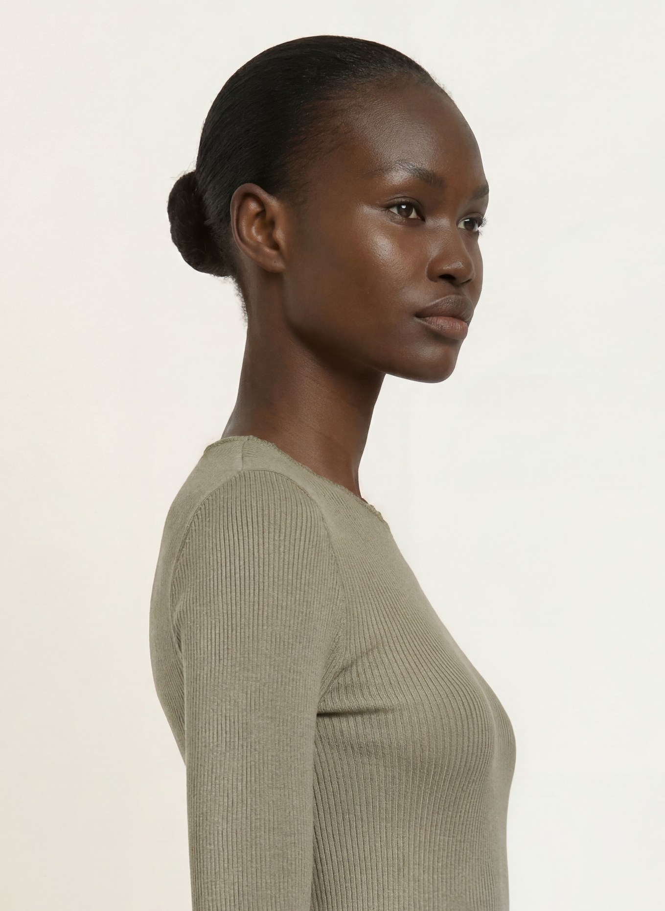rosemunde Longsleeve: OLIV
