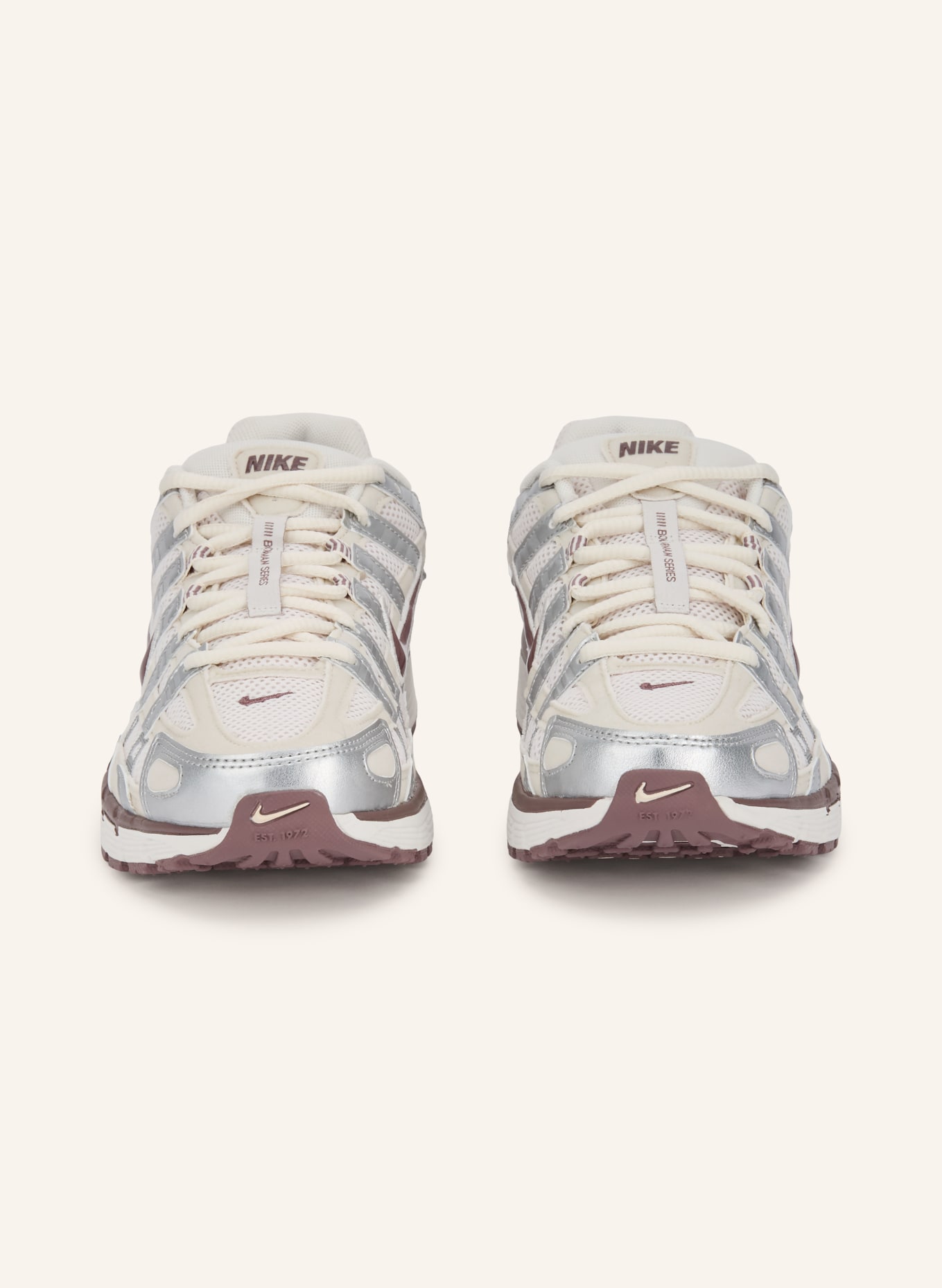 Nike Sneakers P-6000: WIT / ZILVER / DONKERROOD