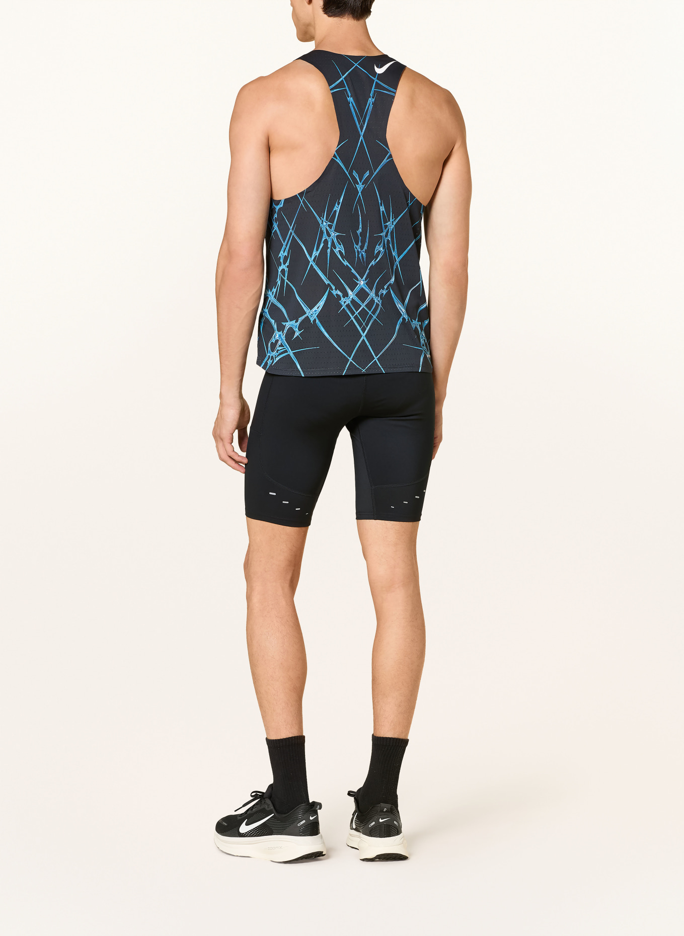 Nike STRIDE 2-in-1 running shorts: BLACK