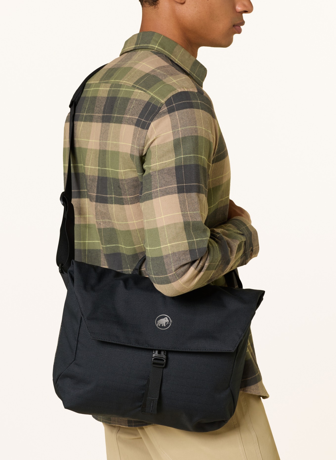 MAMMUT Messengertas ALTO 8: ZWART