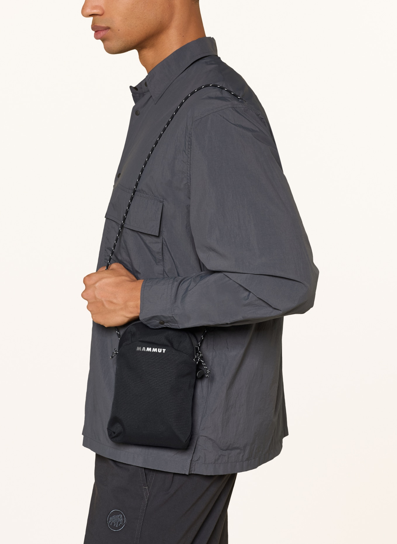 MAMMUT Schoudertas ALTO Pouch 2: ZWART