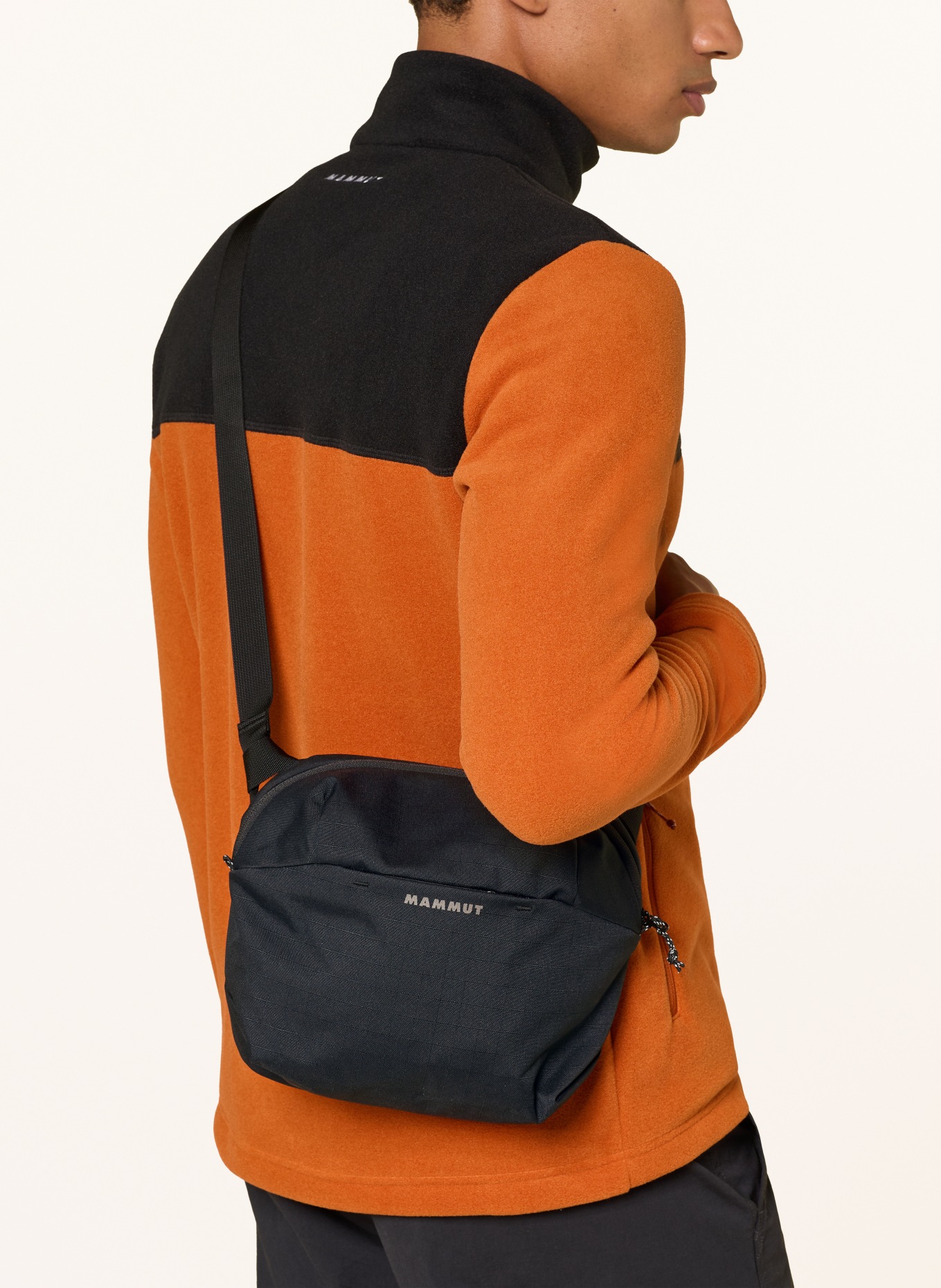 MAMMUT Schoudertas ALTO: ZWART