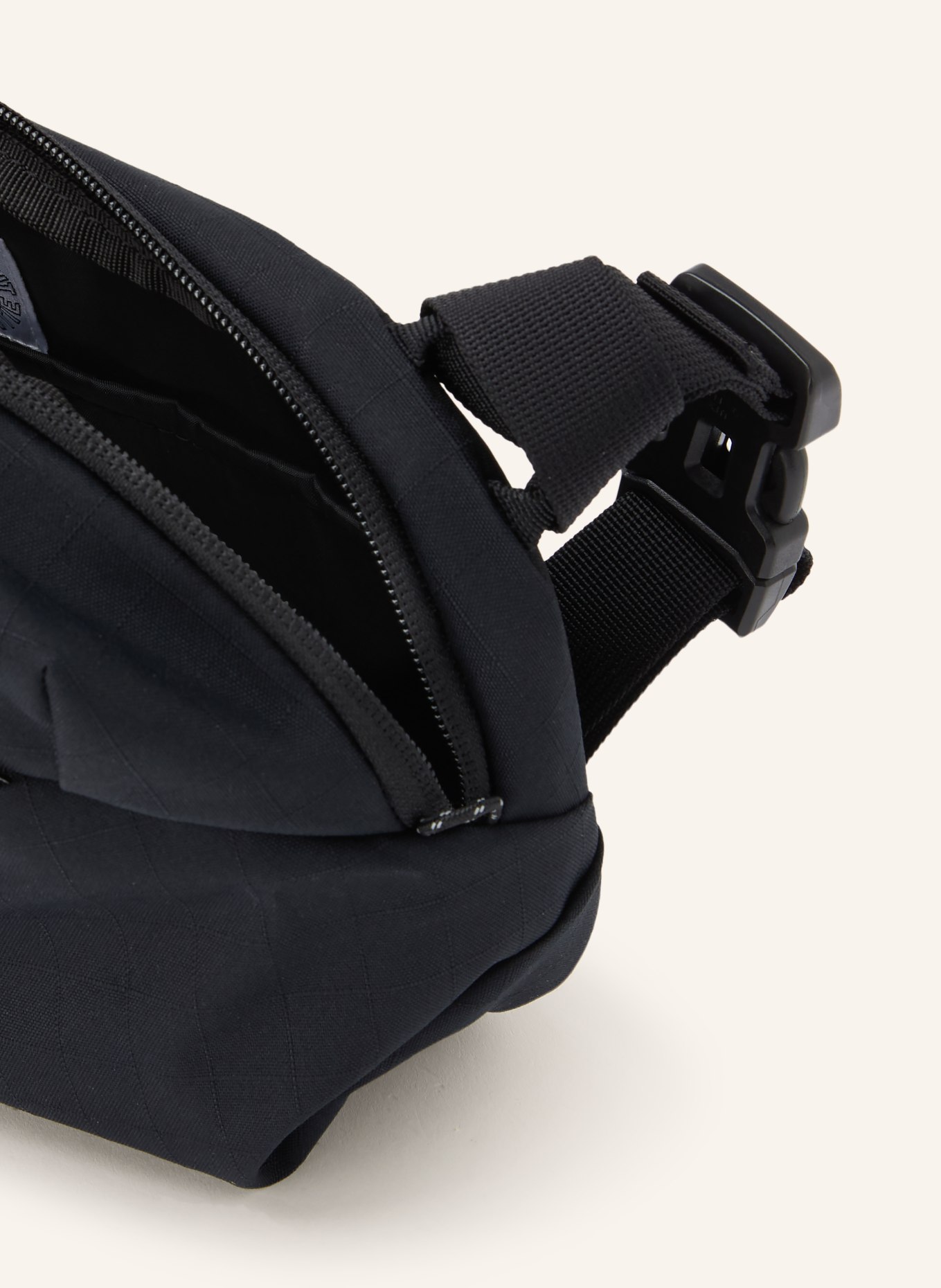 MAMMUT ALTO 4 Belt bag: BLACK