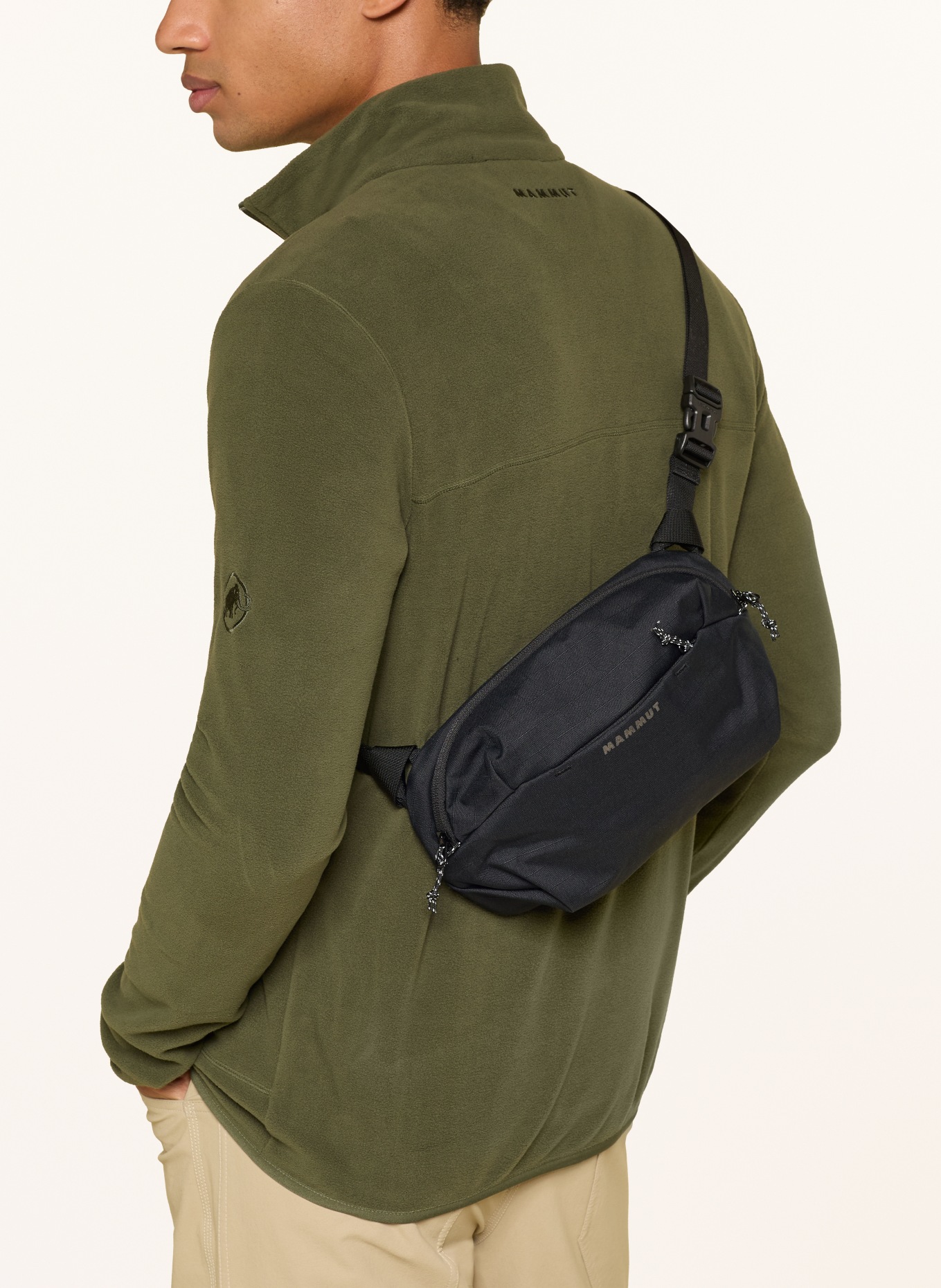 MAMMUT Heuptas ALTO 4: ZWART