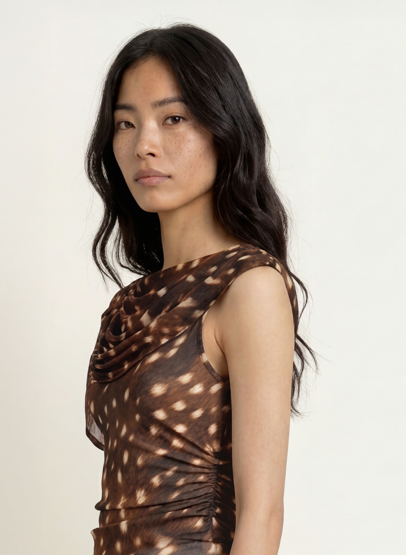 ESTHÉ Blouse: BROWN / BEIGE / BLACK