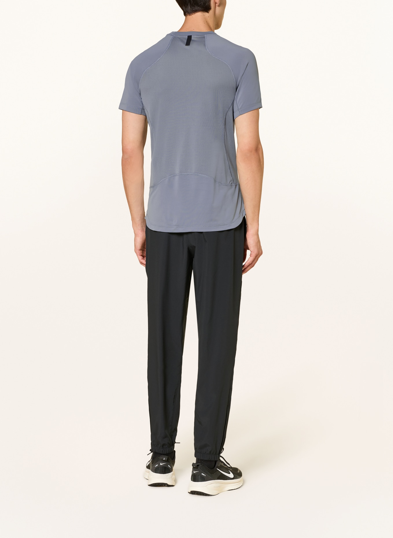 Nike Funktionsshirt PRO TRAINING: GRAU / SCHWARZ