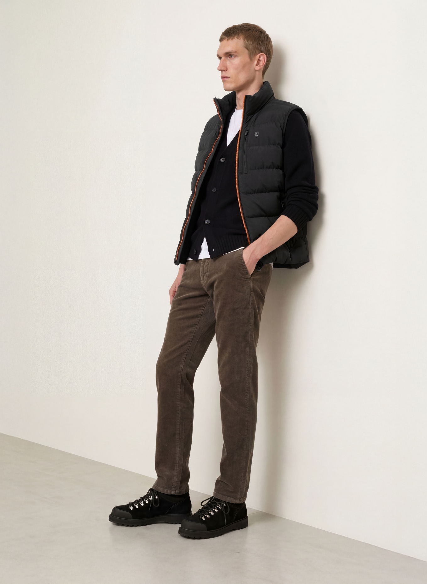 WELLENSTEYN Gewatteerd vest BLACKBIRD: ZWART / NEONORANJE