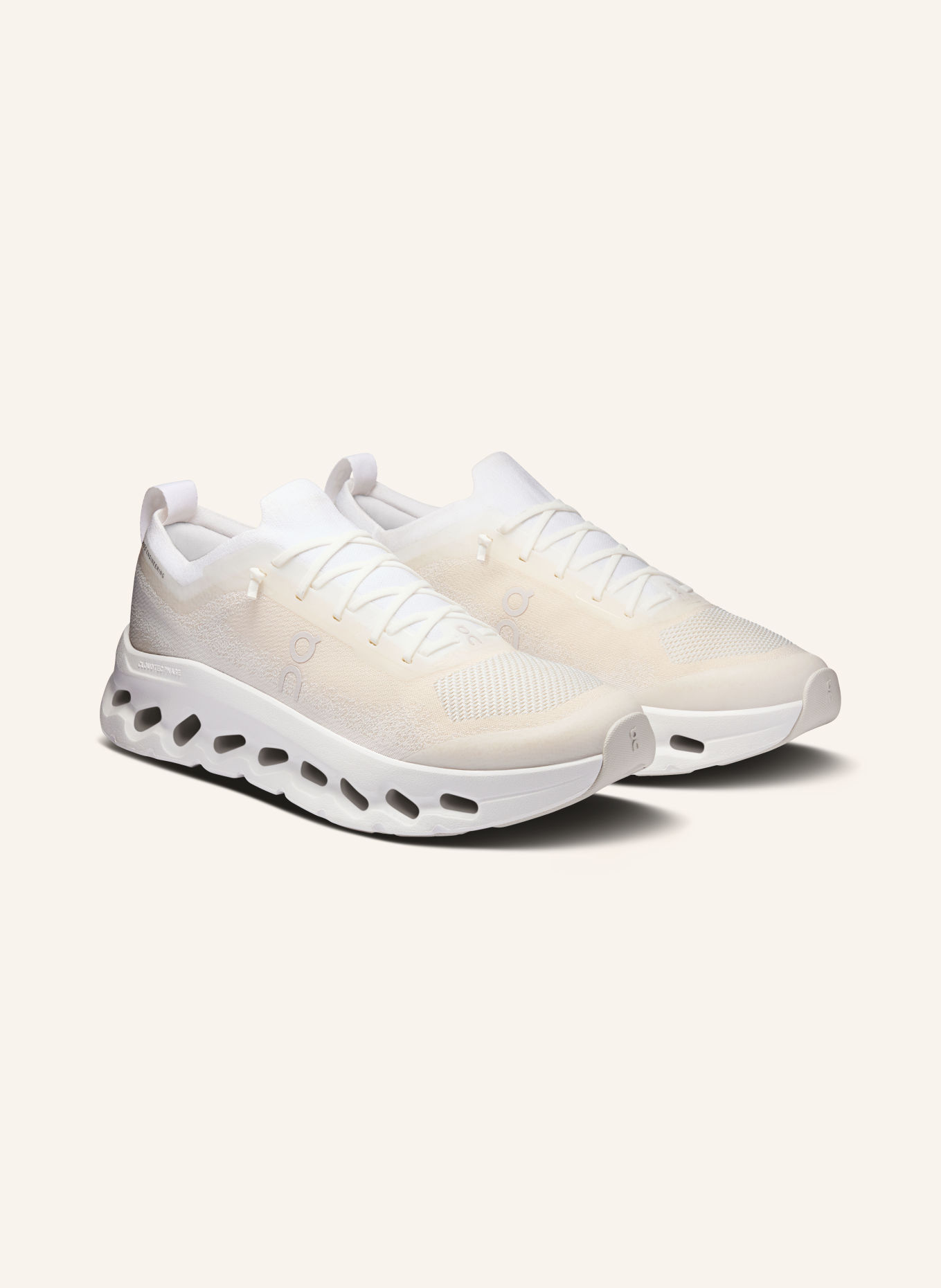 On CLOUDTILT MOON Sneakers: WHITE