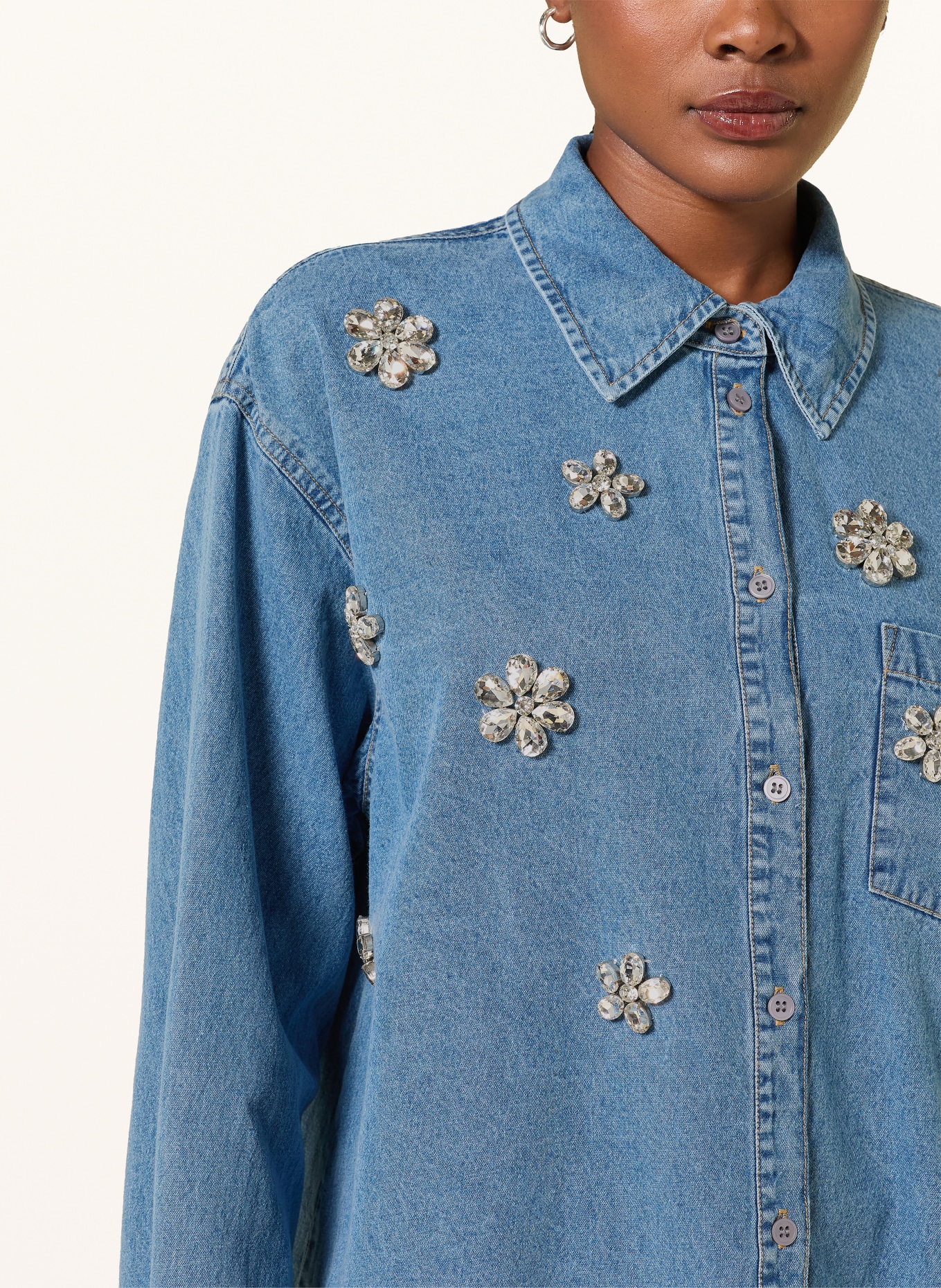 ESSENTIEL ANTWERP Denimblouse KONNECTION met sierstenen: BLAUW