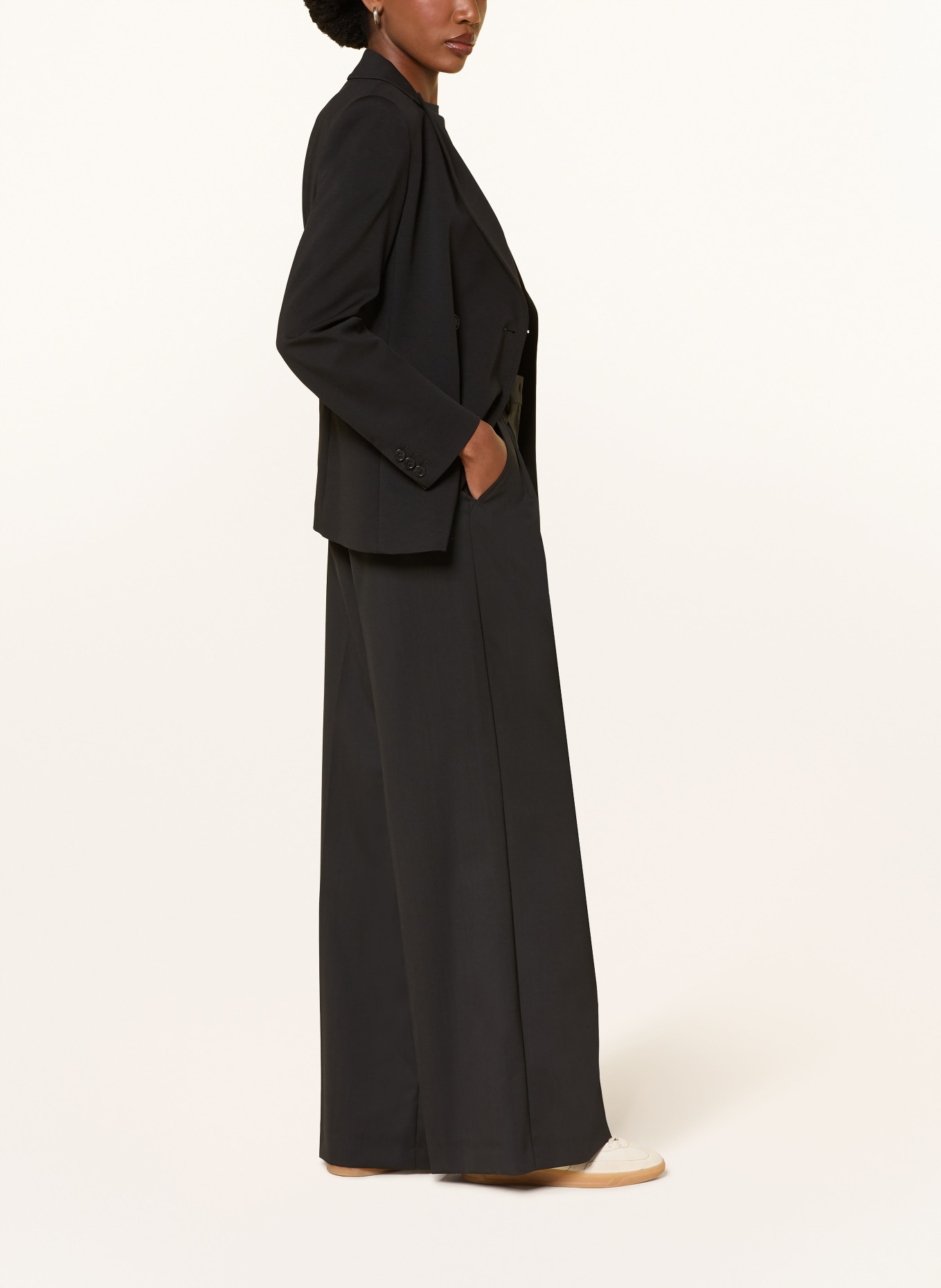 WEEKEND Max Mara Marlene-byxor OVVIO: SVART