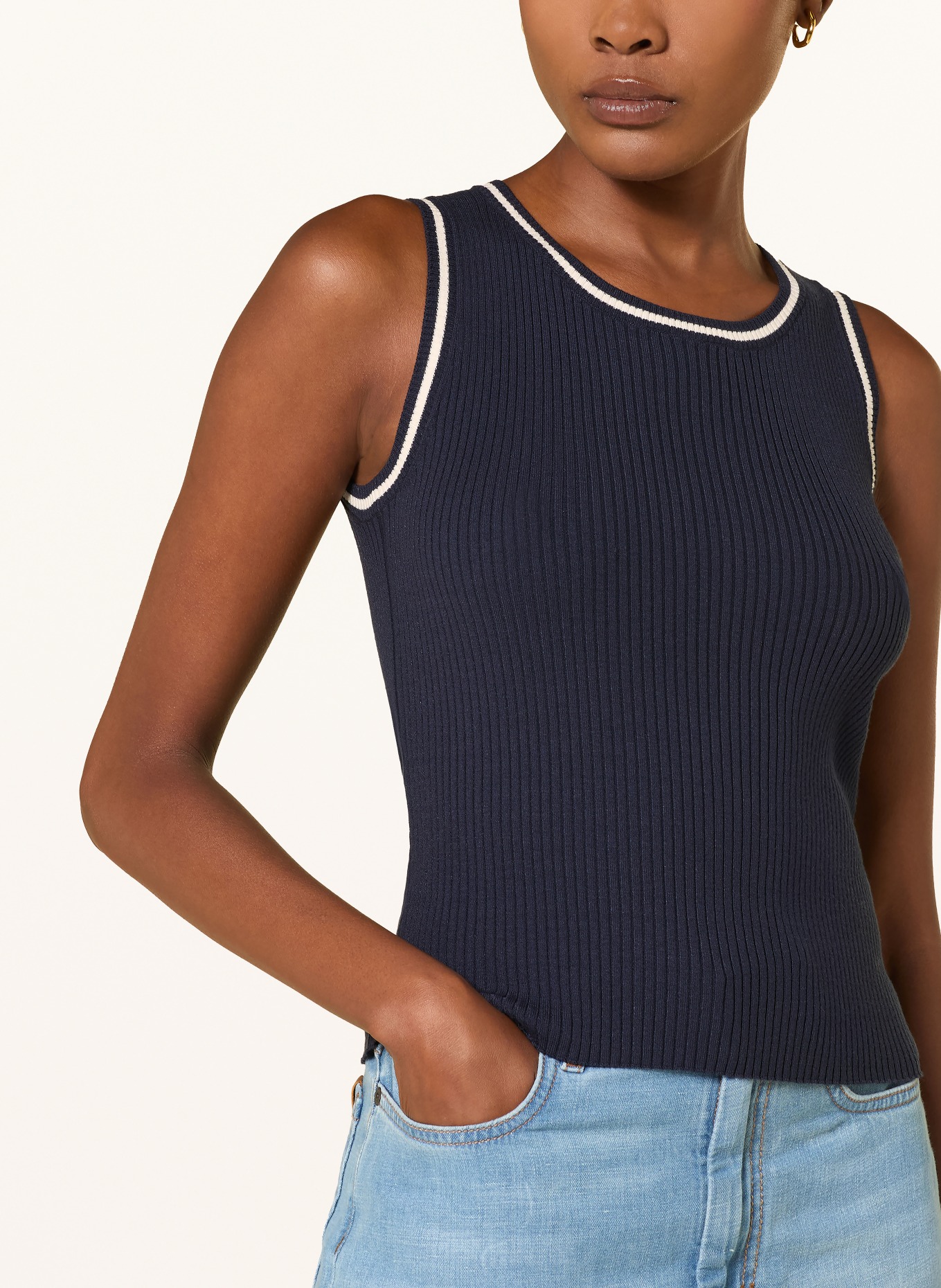 WEEKEND Max Mara TARO Knit Top: DARK BLUE / WHITE