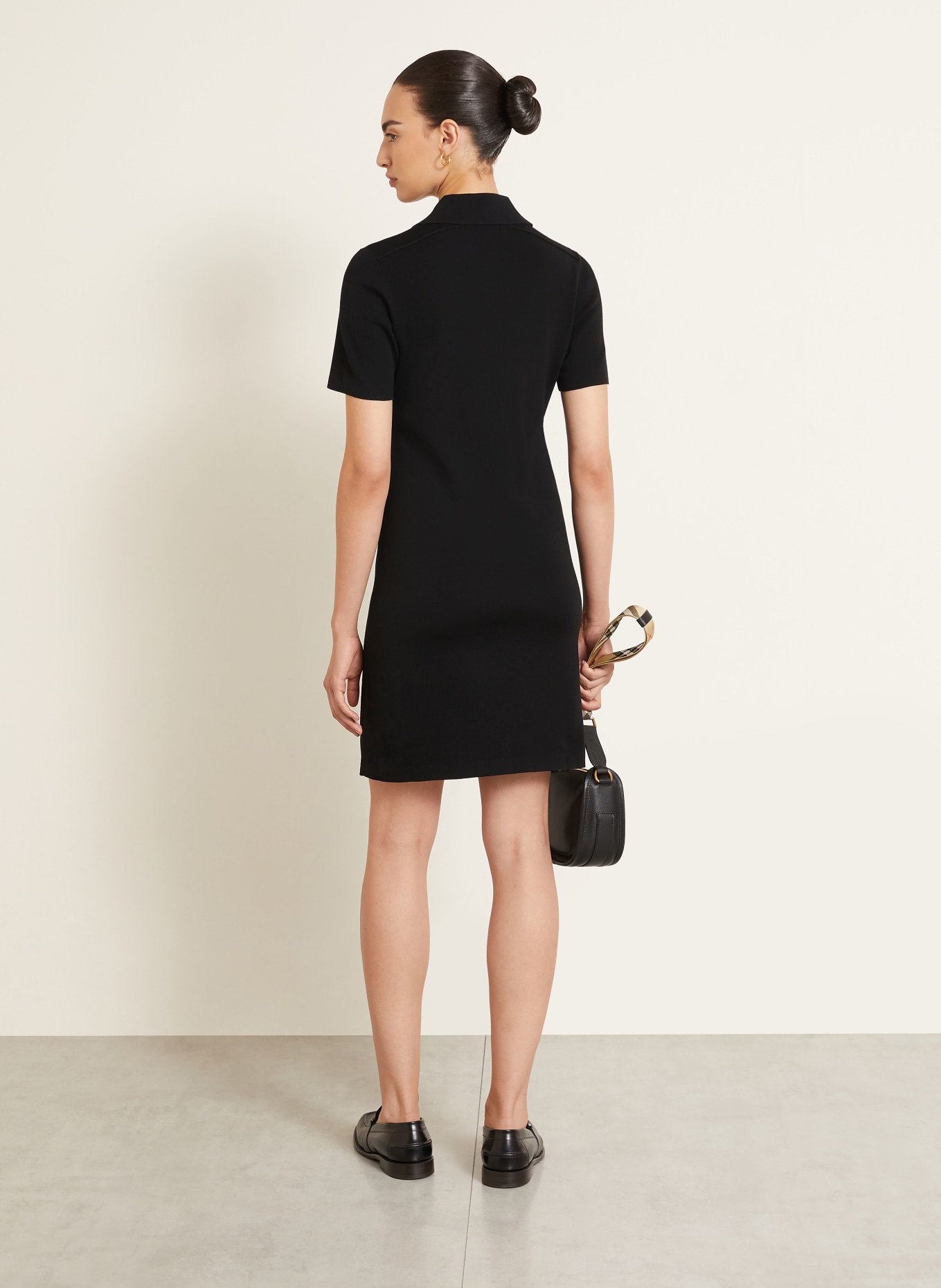BURBERRY MAGNOLIA Knitted Polo Dress: BLACK / CAMEL / RED