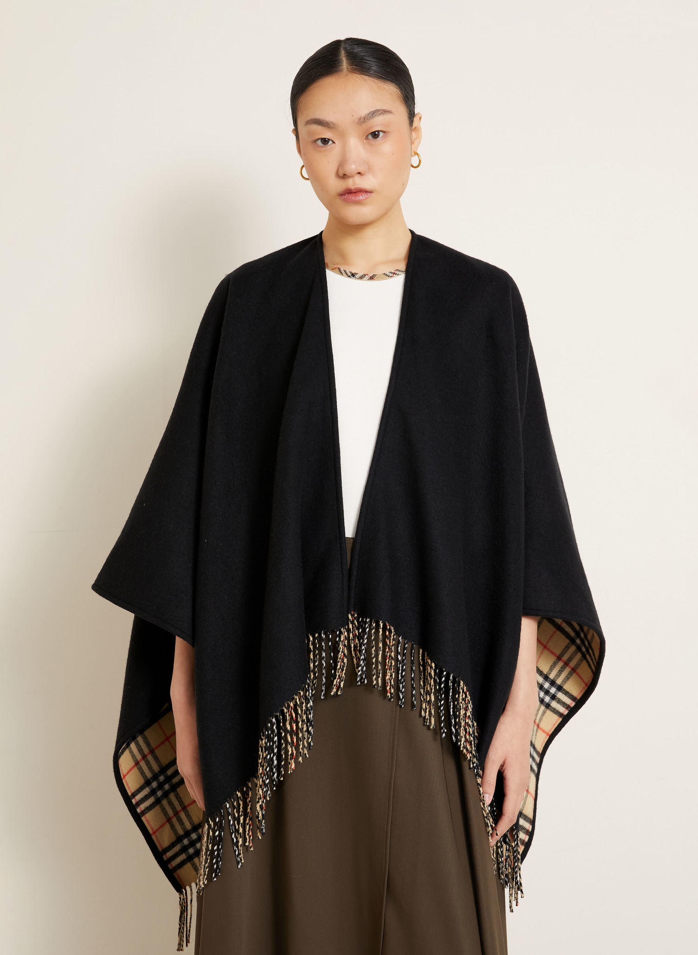 BURBERRY Cape: NEGRU / BEJ / PORTOCALIU