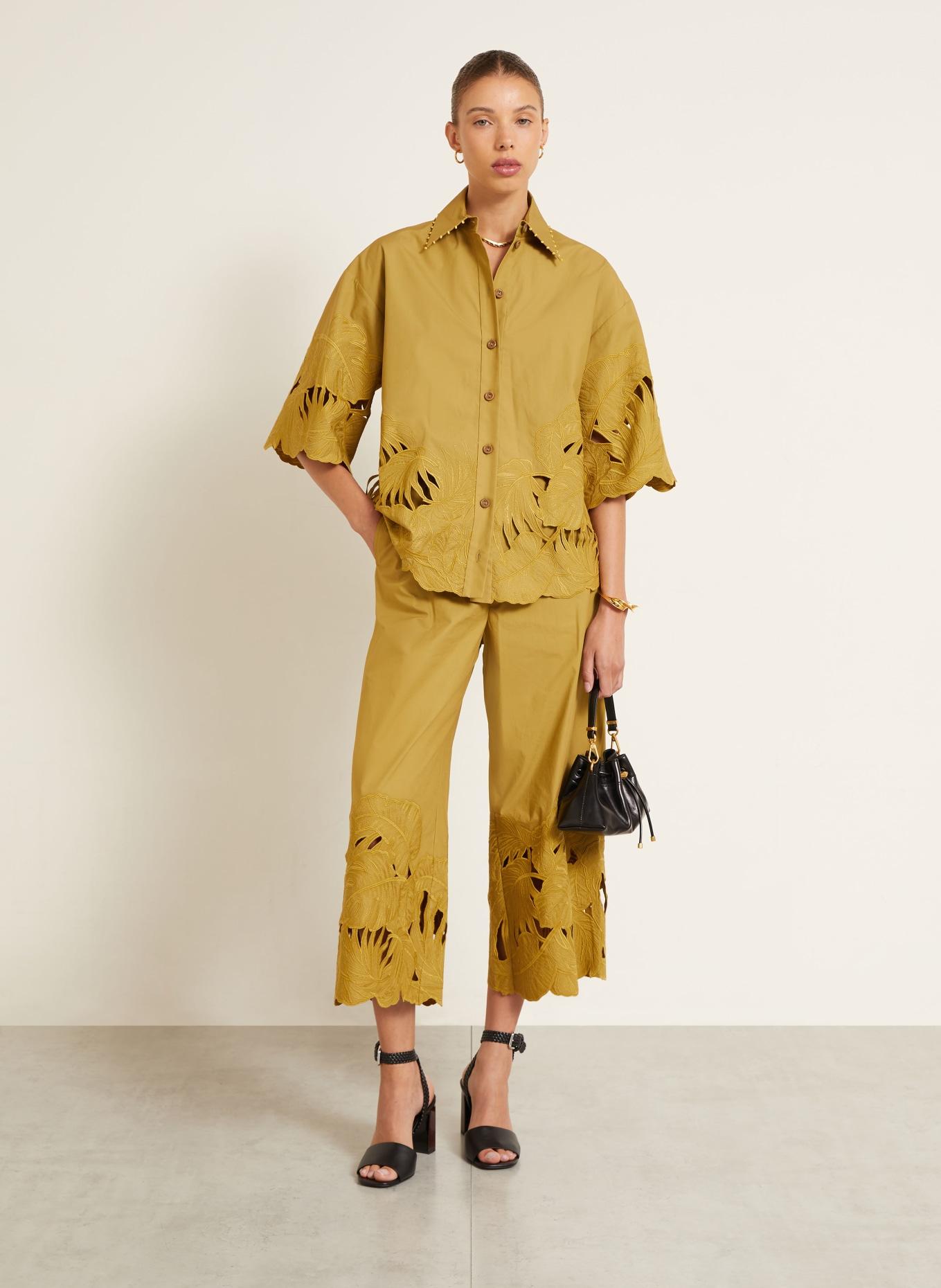 ZIMMERMANN Pantaloni 7/8 MAHON cu dantelă perforată: OLIV