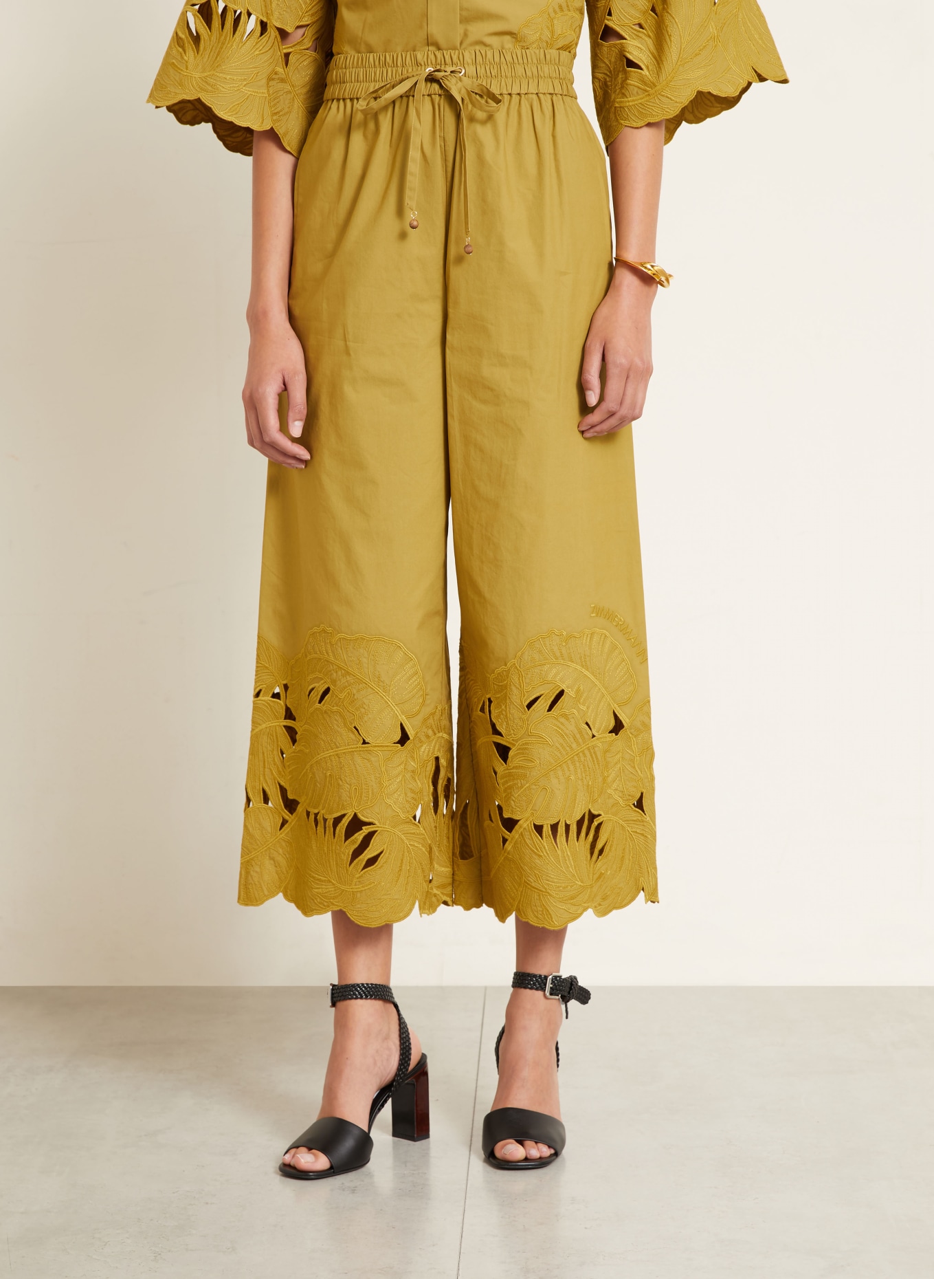 ZIMMERMANN Pantaloni 7/8 MAHON cu dantelă perforată: OLIV