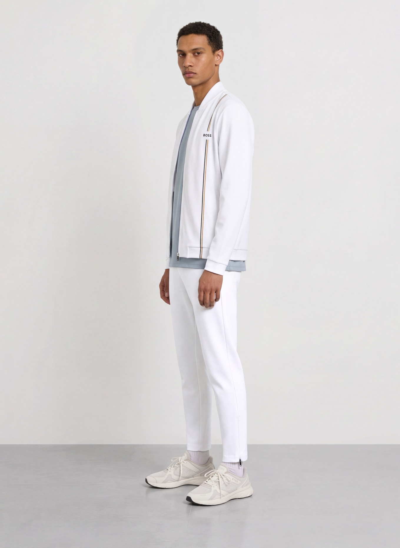 BOSS Tennisjacke ACTIVE: WEISS / BEIGE / SCHWARZ
